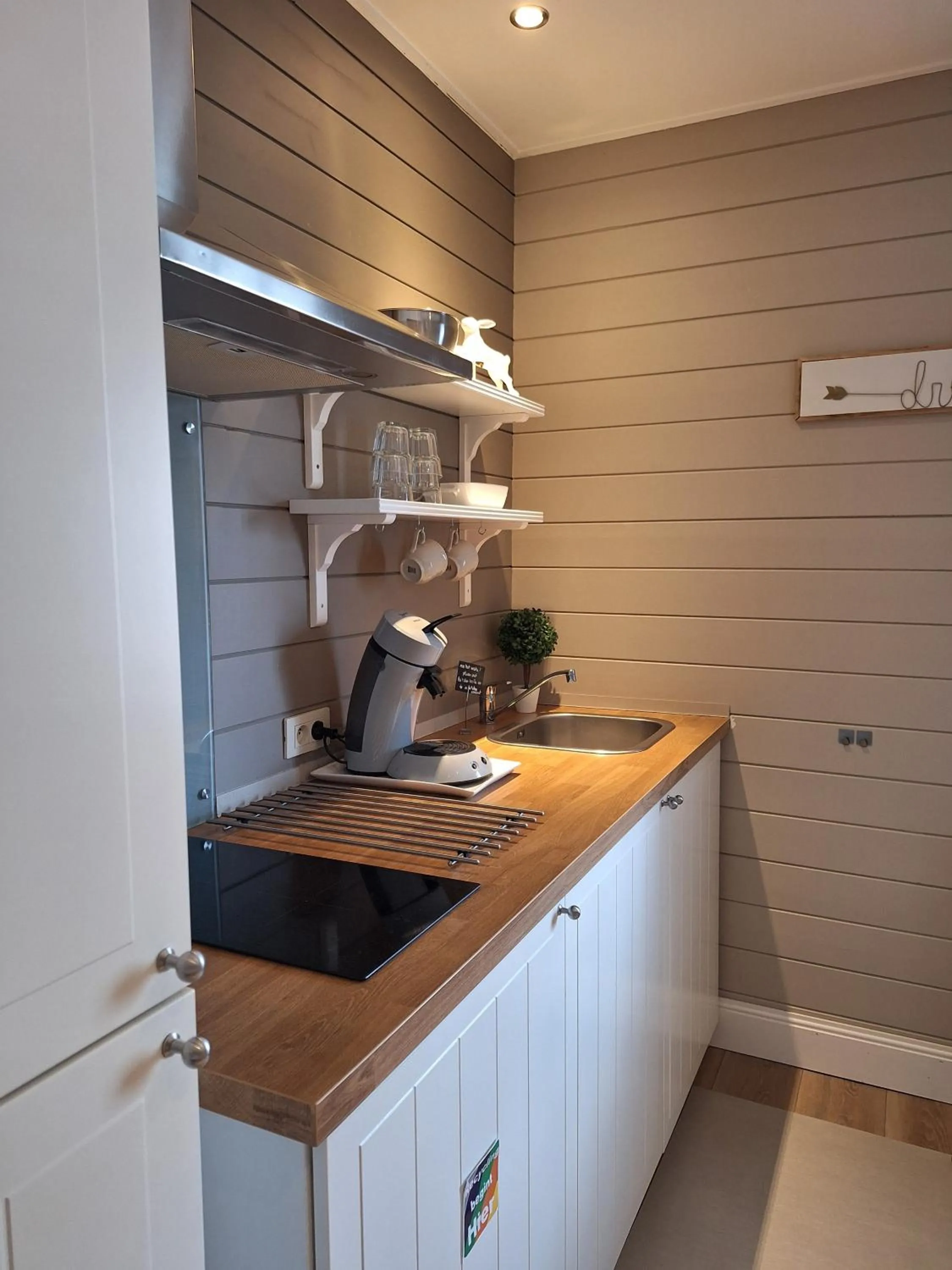 Casa-Cosi, tourist & business suites & flats with reserved parking included, private sauna