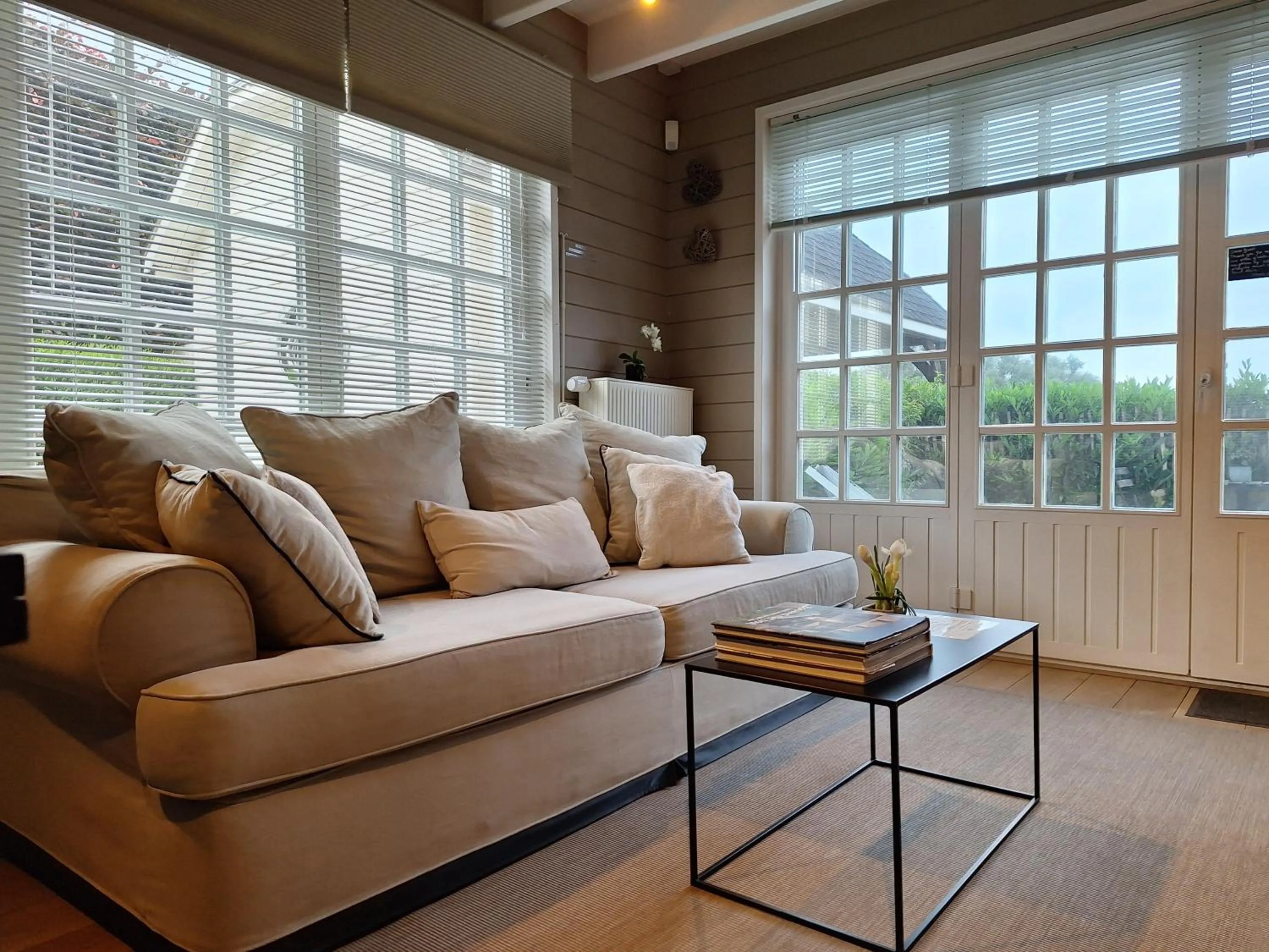 Casa-Cosi, tourist & business suites & flats with reserved parking included, private sauna