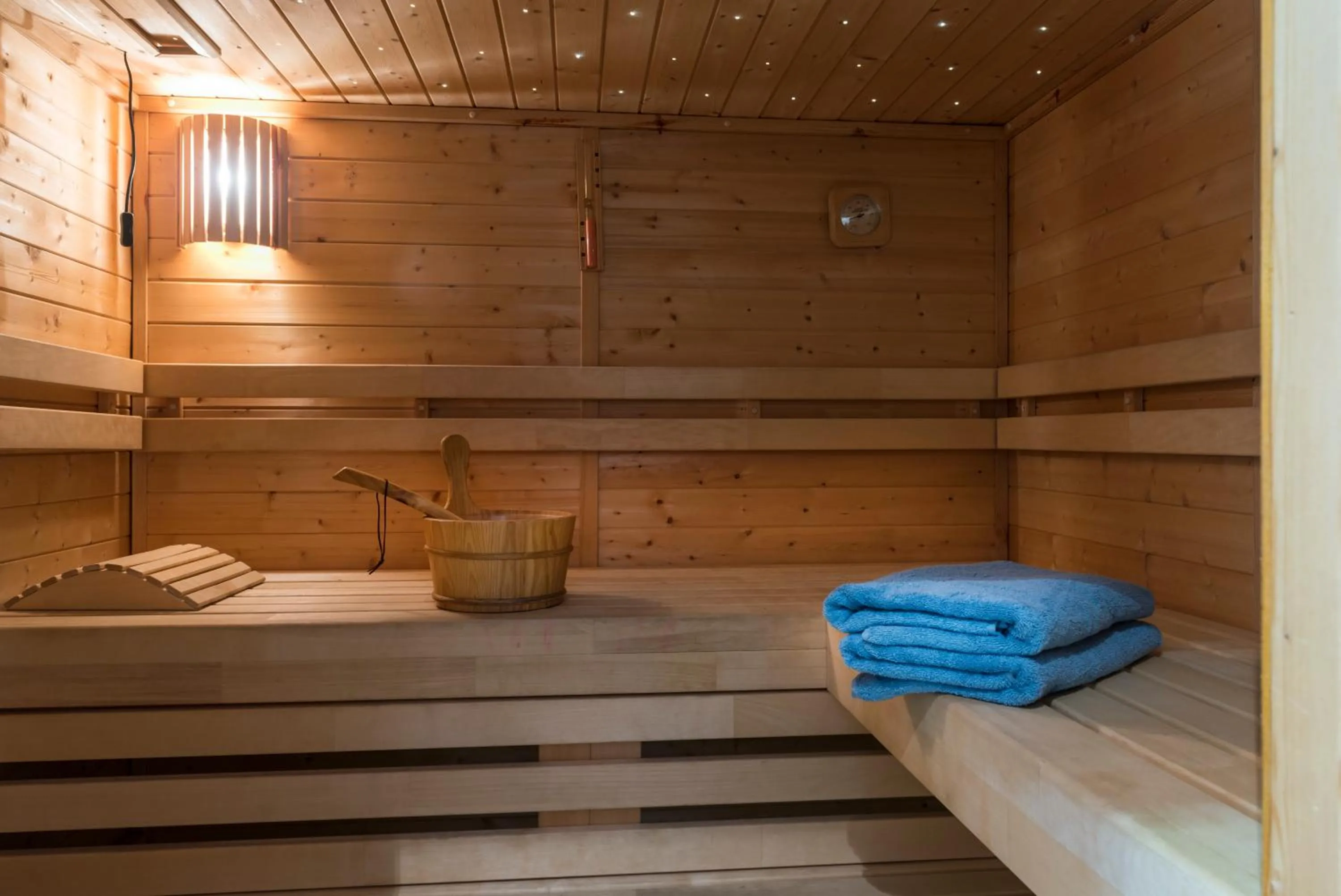 Sauna in Casa-Cosi, tourist & business suites & flats with reserved parking included, private sauna