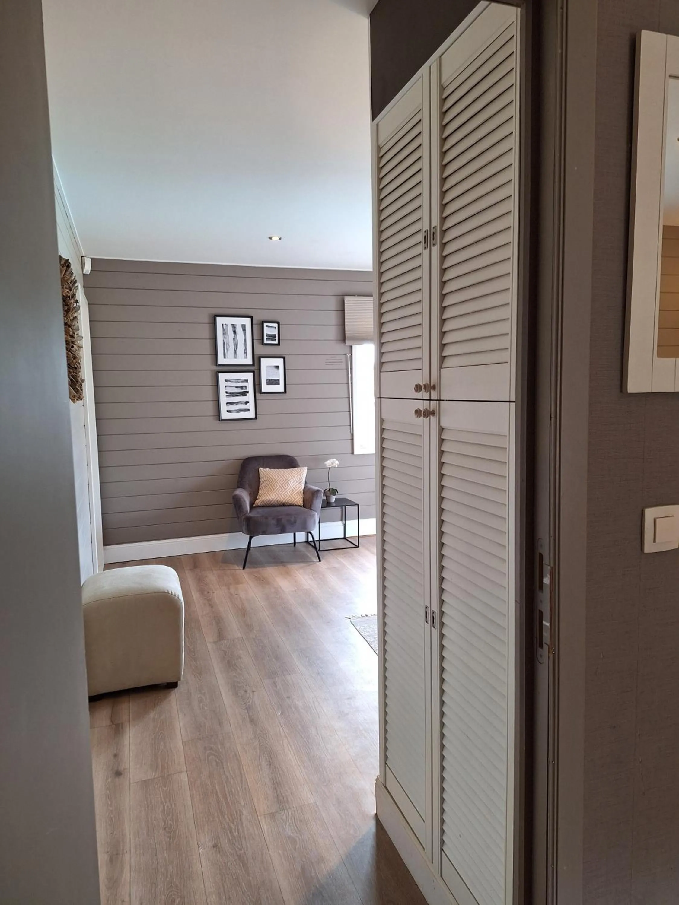 Casa-Cosi, tourist & business suites & flats with reserved parking included, private sauna