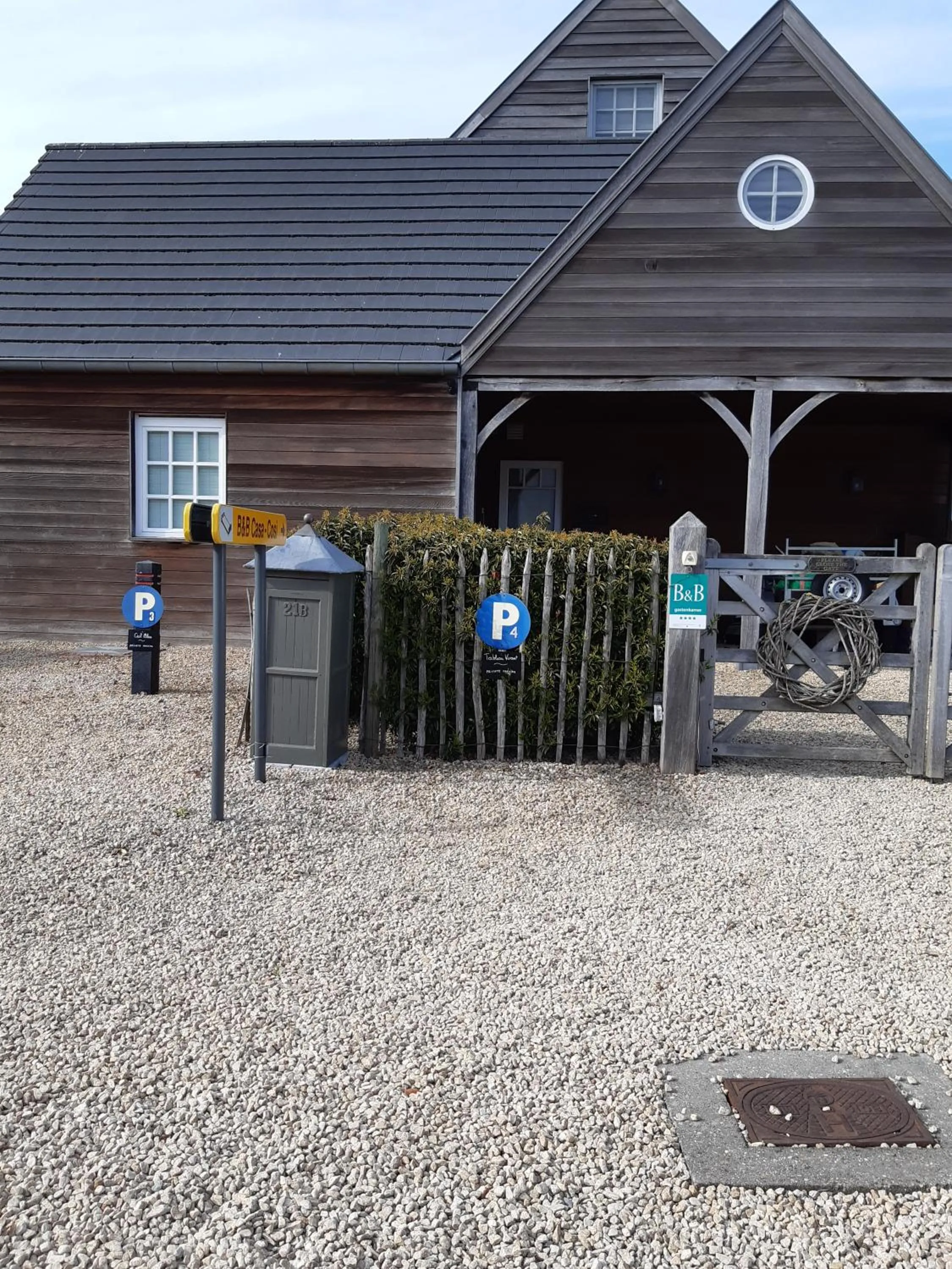 Casa-Cosi, tourist & business suites & flats with reserved parking included, private sauna
