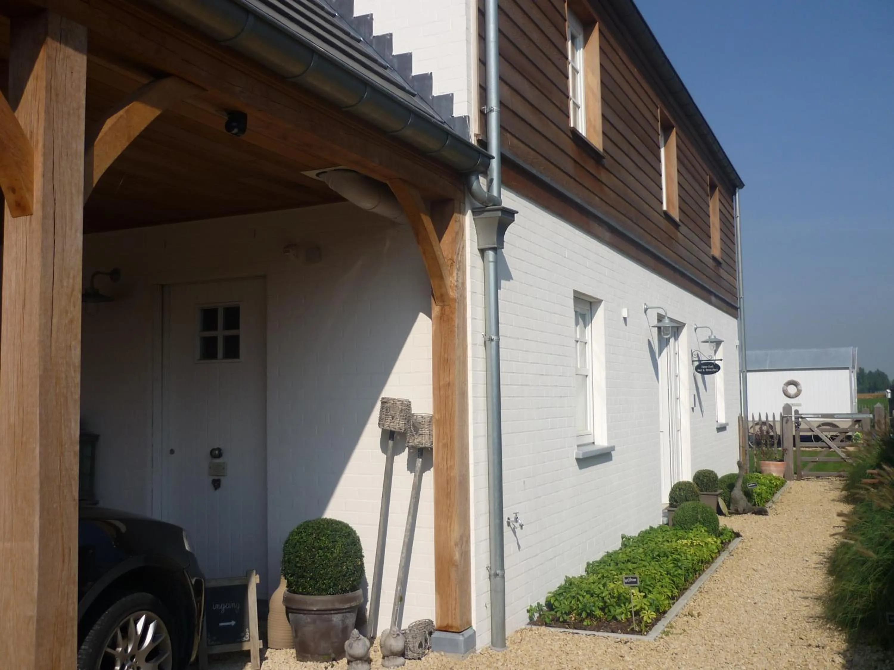Casa-Cosi, tourist & business suites & flats with reserved parking included, private sauna