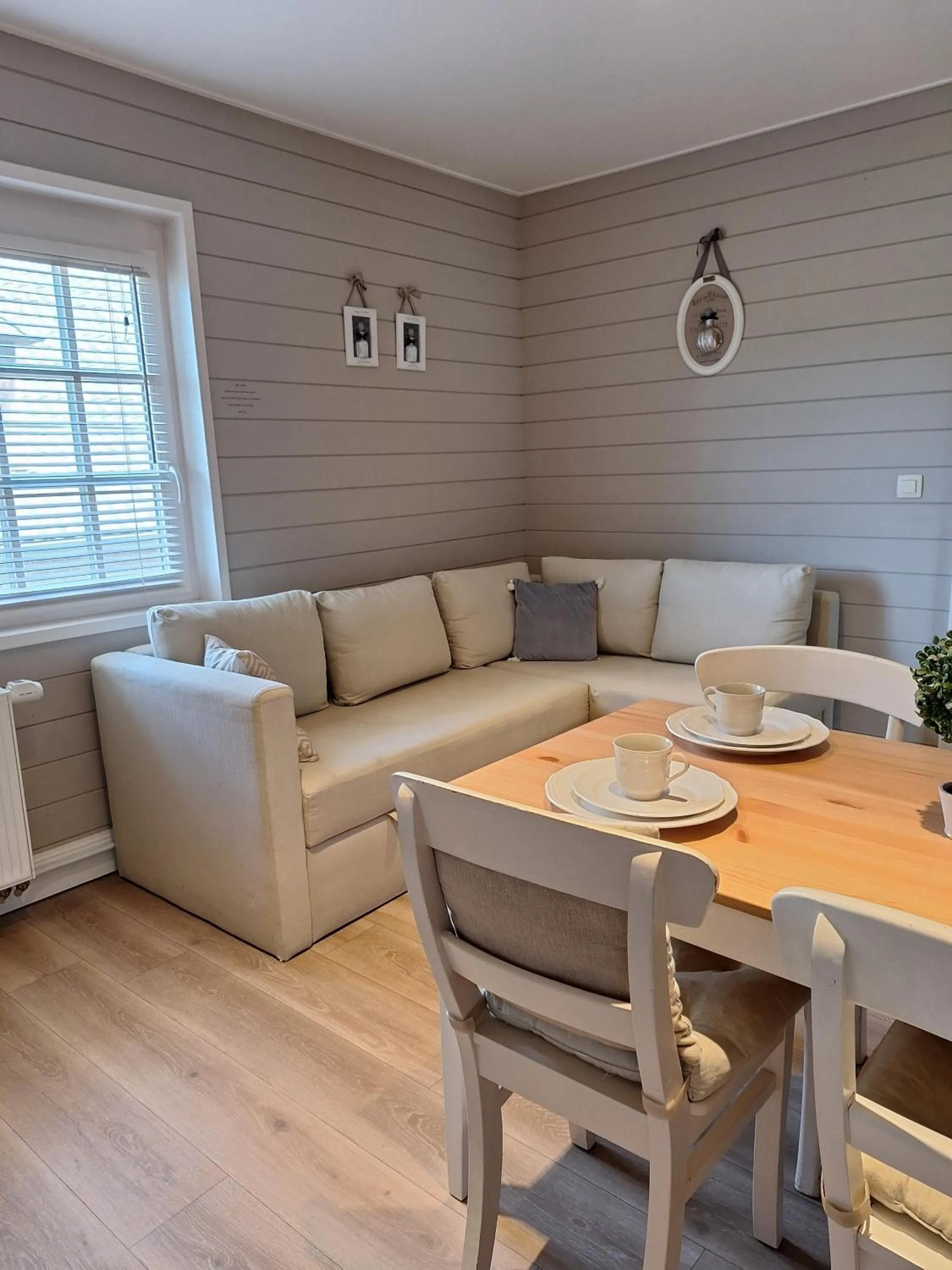 Casa-Cosi, tourist & business suites & flats with reserved parking included, private sauna