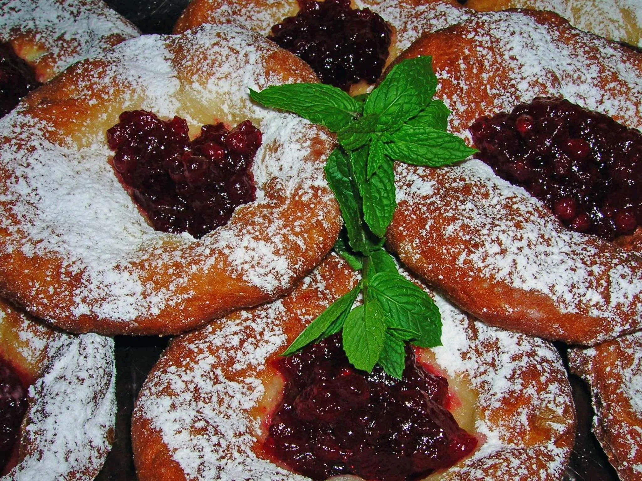 Food and drinks in Hotel Gasthof Neuner