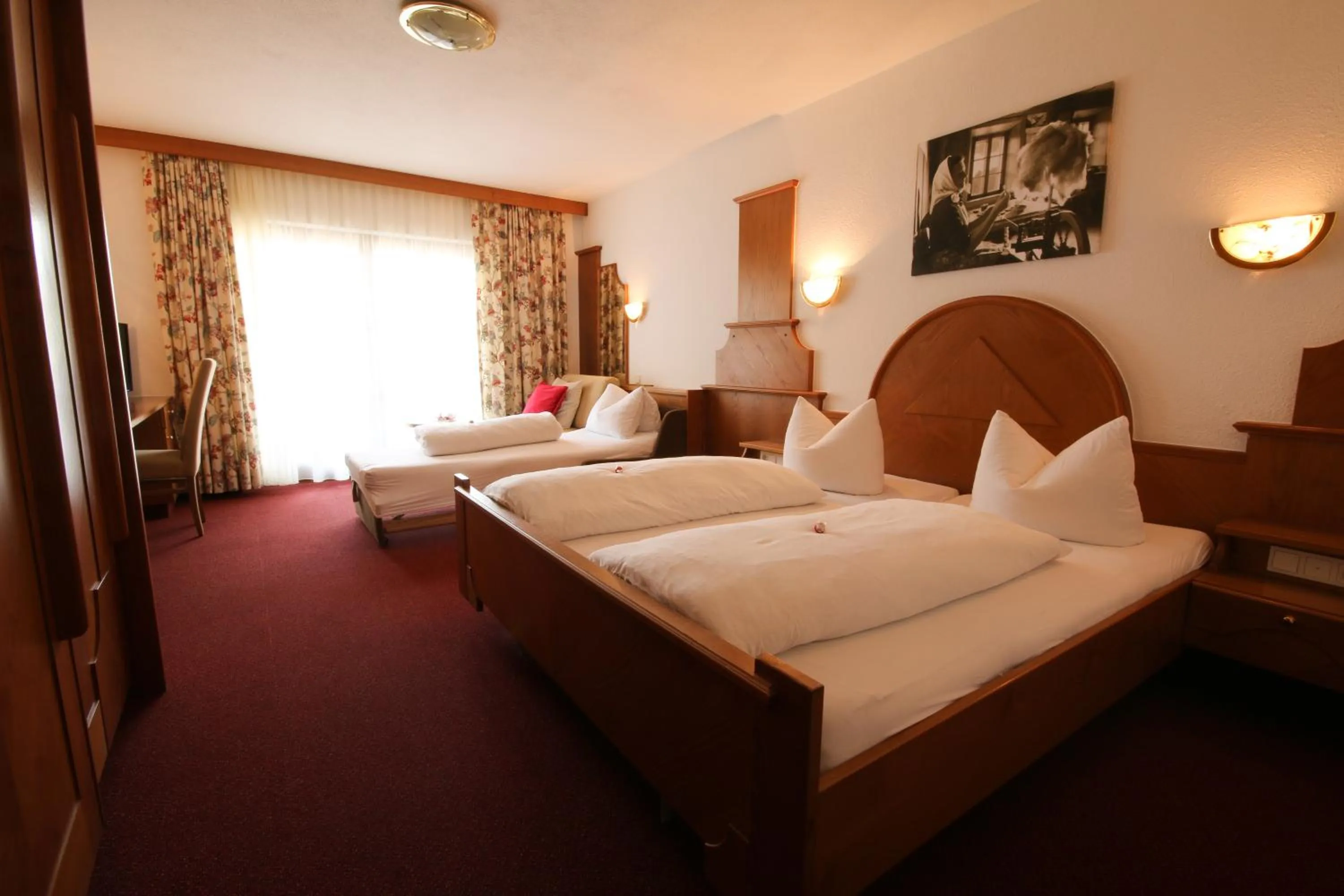 Bedroom, Bed in Hotel Gasthof Neuner