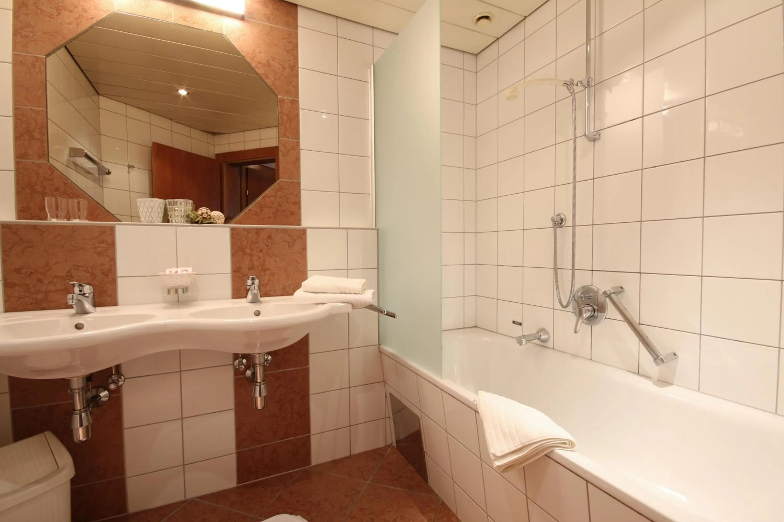 Bathroom in Hotel Gasthof Neuner