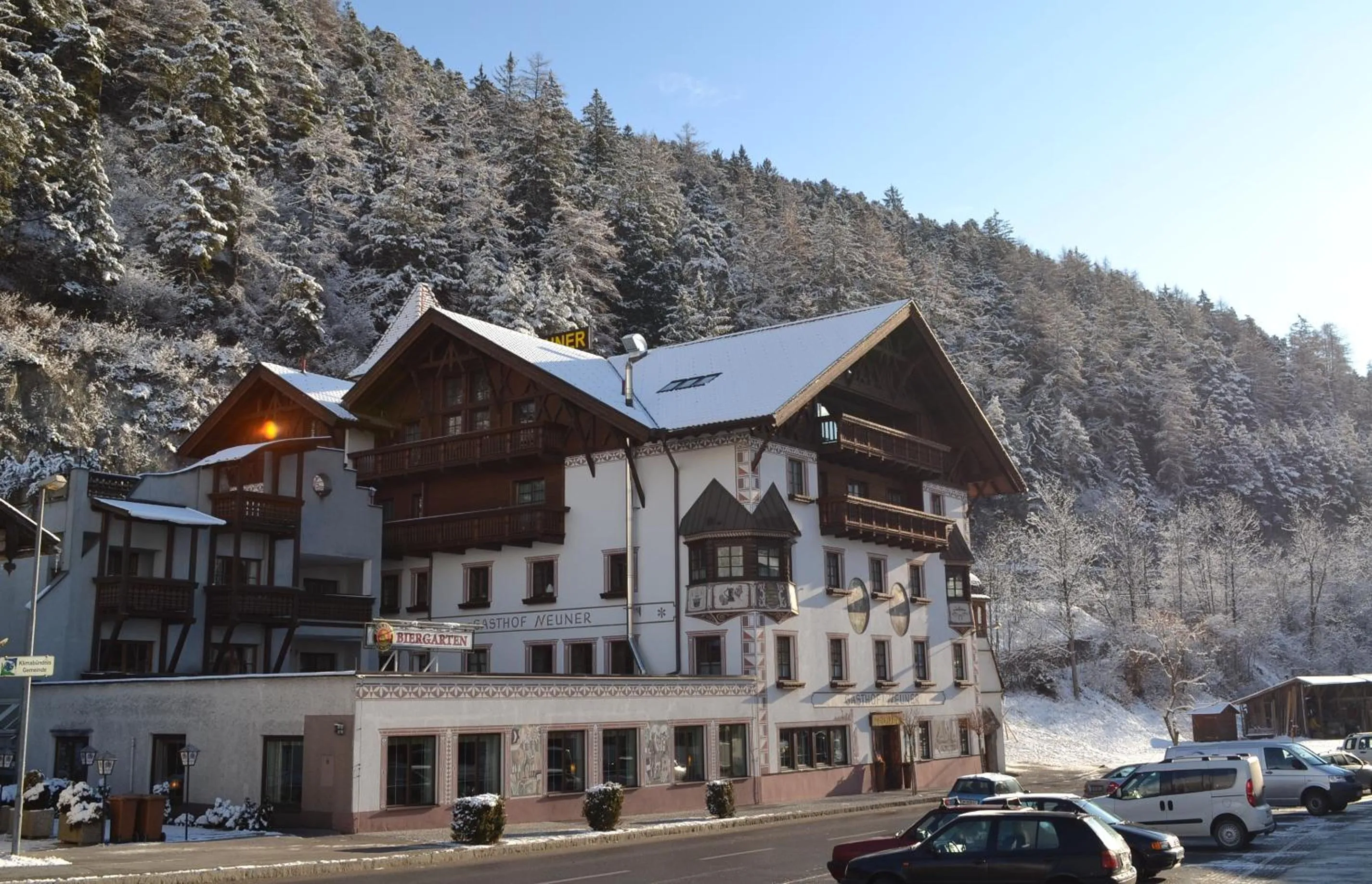 Property building in Hotel Gasthof Neuner