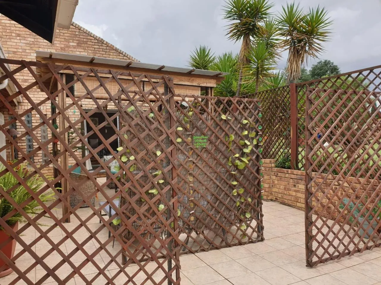 The Lazy Grape Guest Lodge & Spa