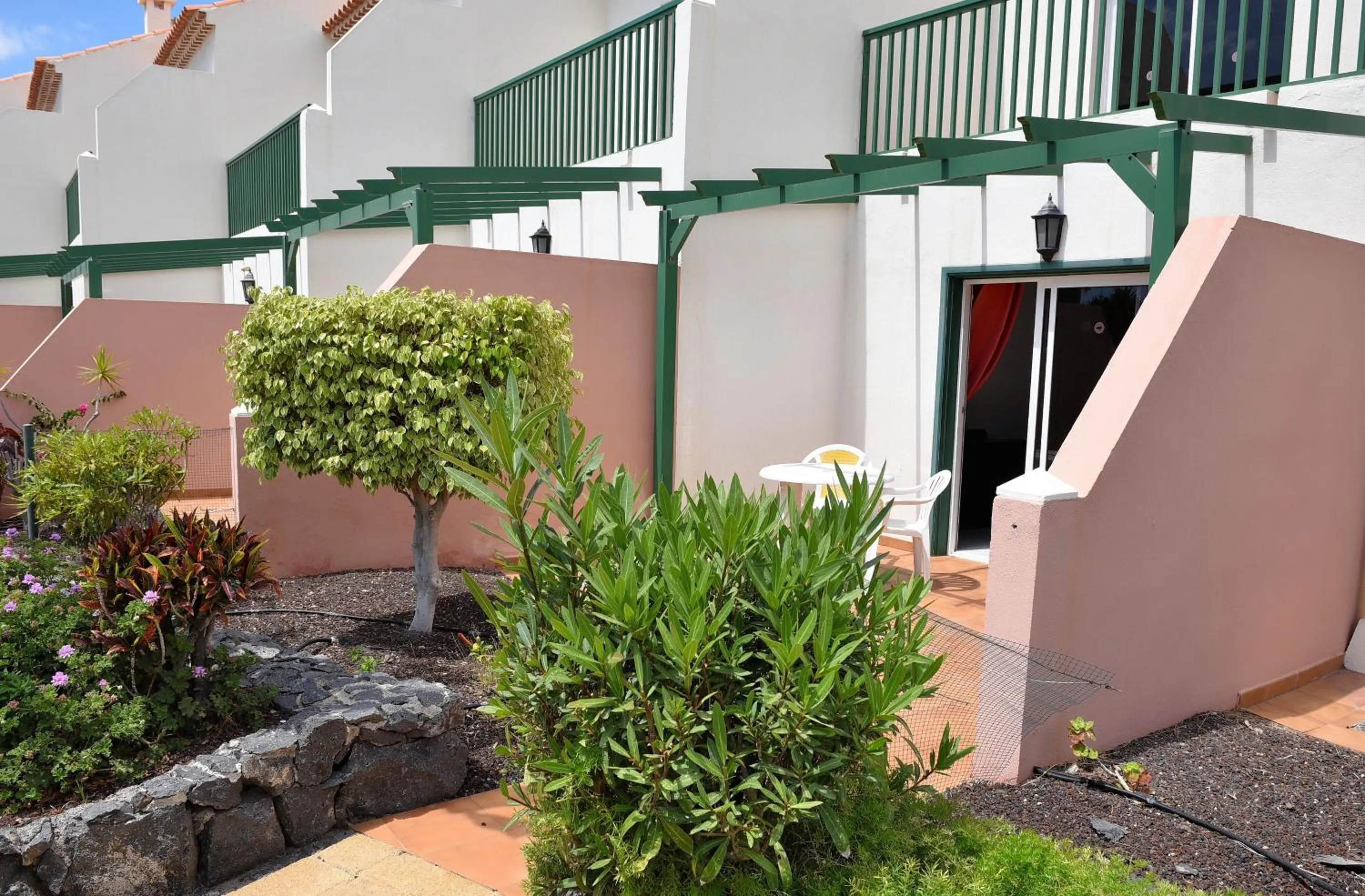 Garden in Las Adelfas 2