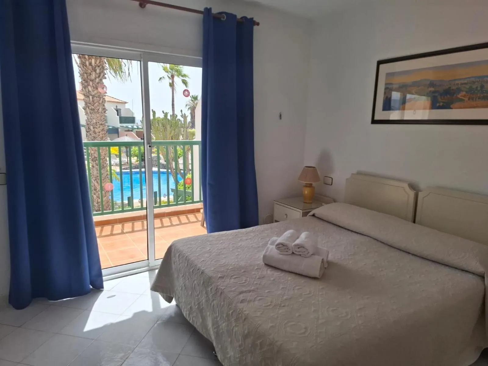 Bed in Las Adelfas 2
