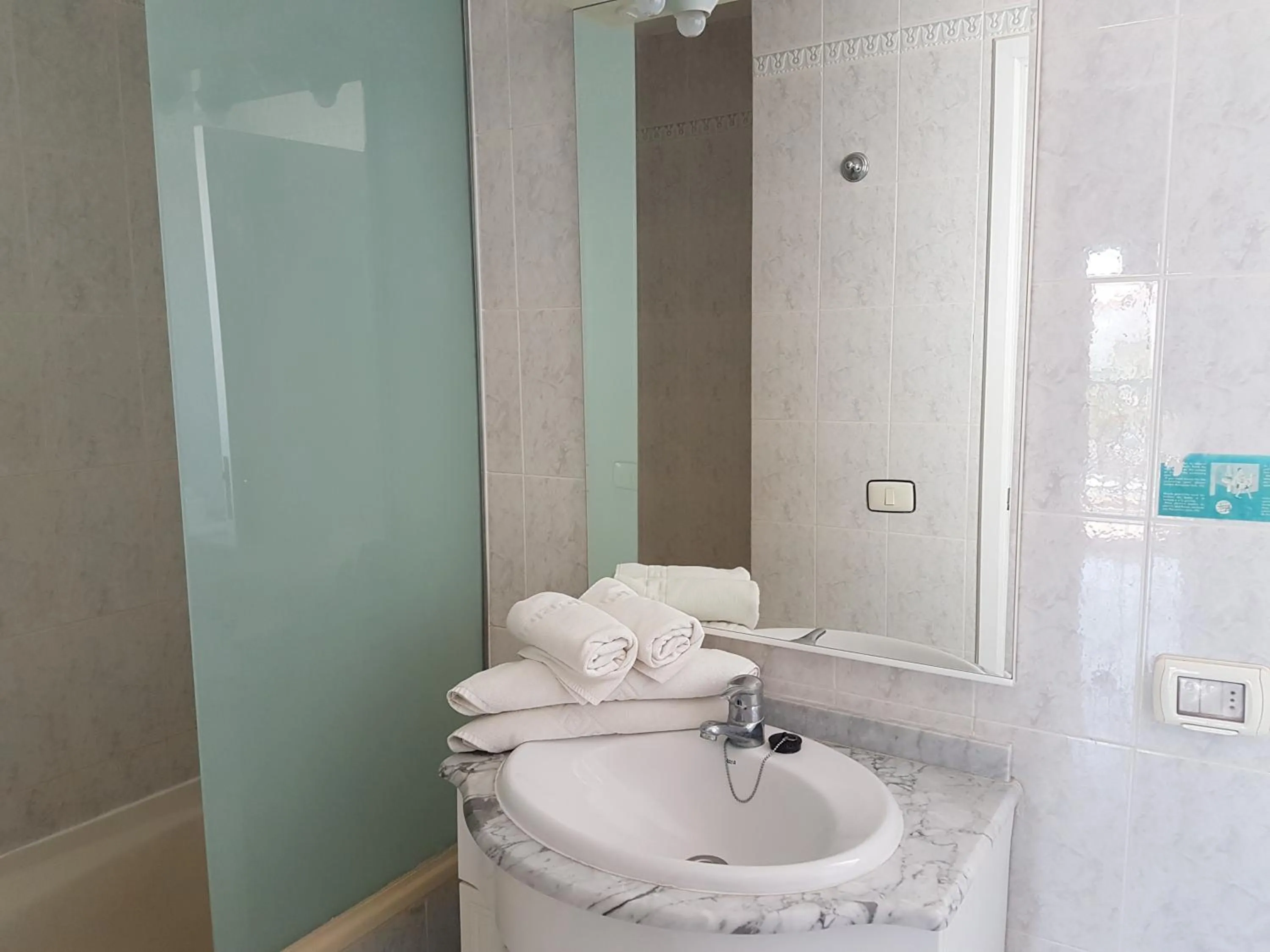 Bathroom in Las Adelfas 2