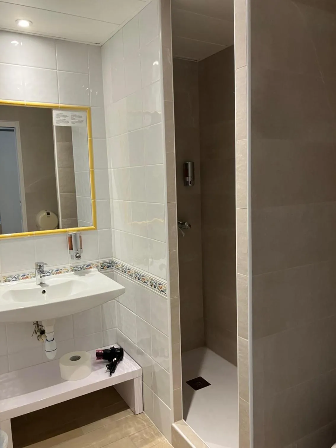 Bathroom in Hotel Le Golfe