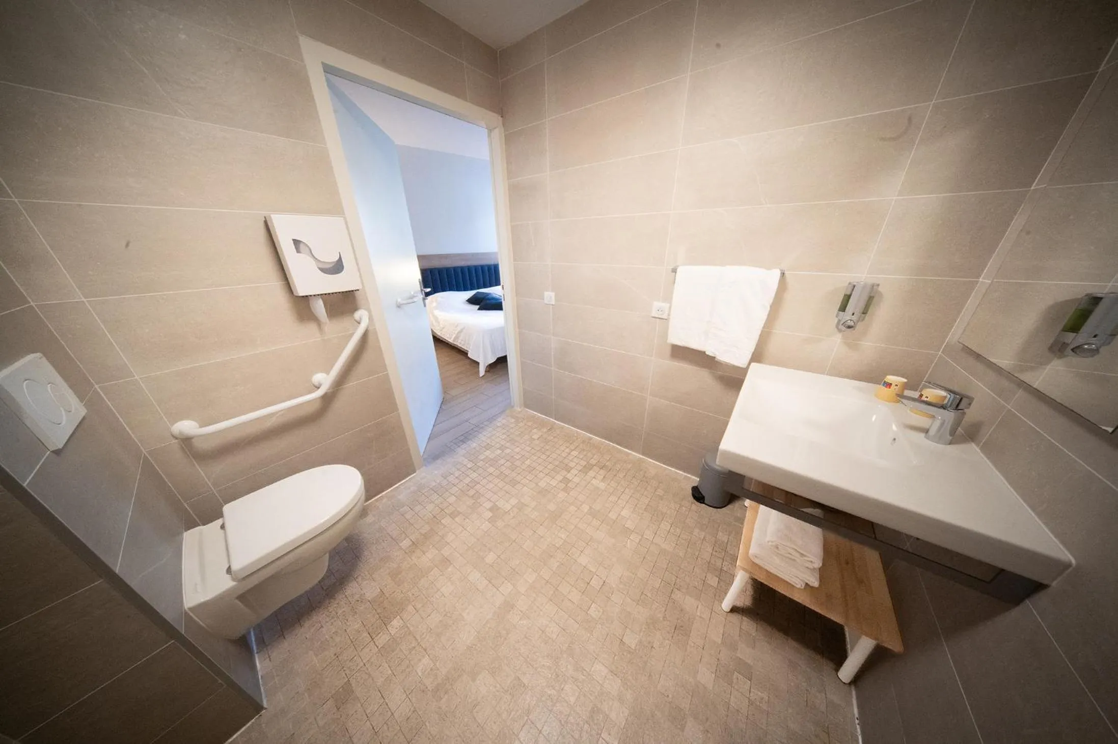 Bathroom in Hotel Le Golfe