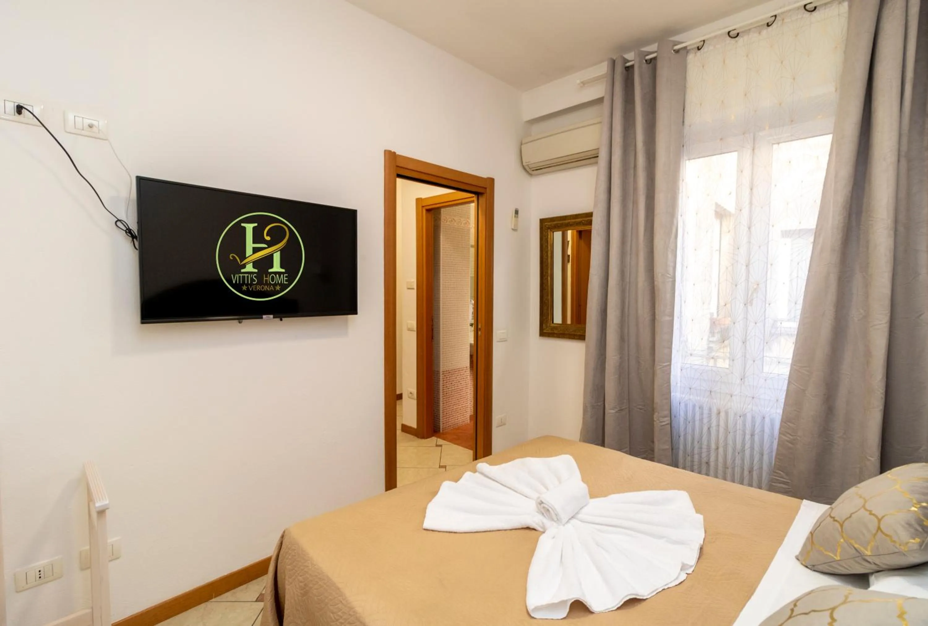 Bed in Vitti's Home Verona 3