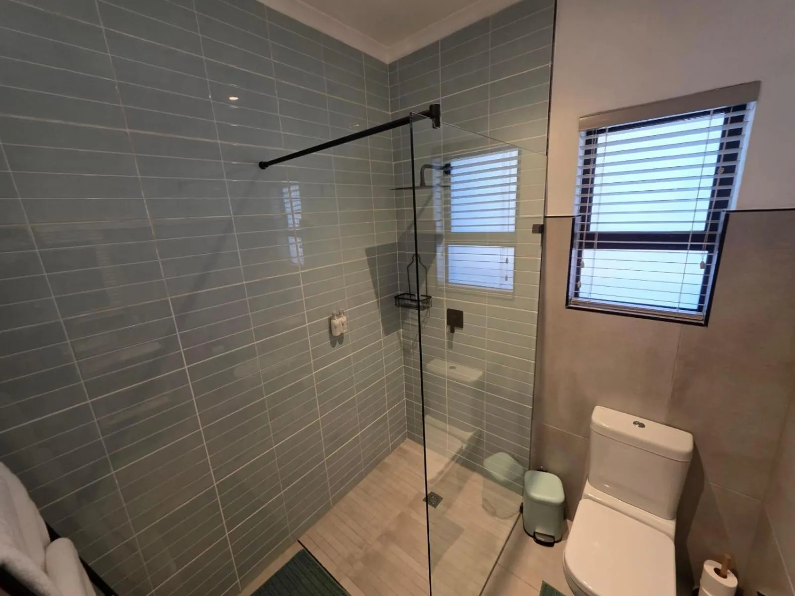 Shower in 440@Brooklyn