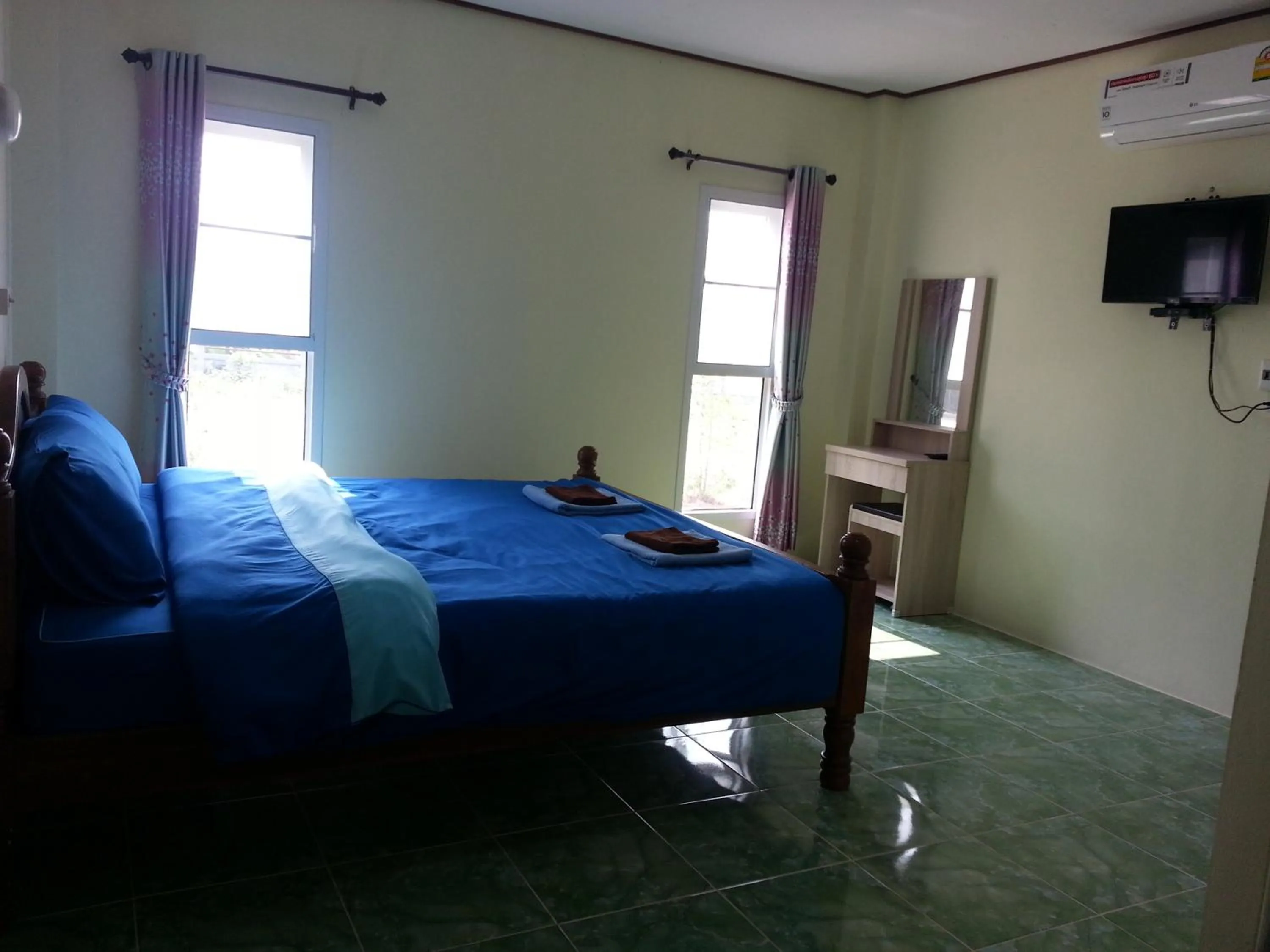 Bedroom, Bed in Queue&Bright Resort