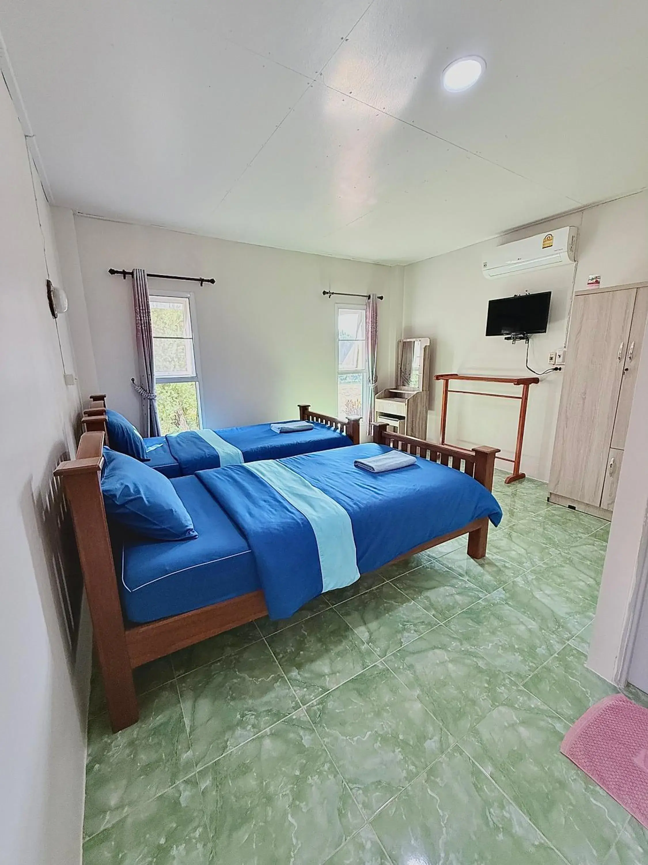 Bed in Queue&Bright Resort Bed in Queue&Bright Resort