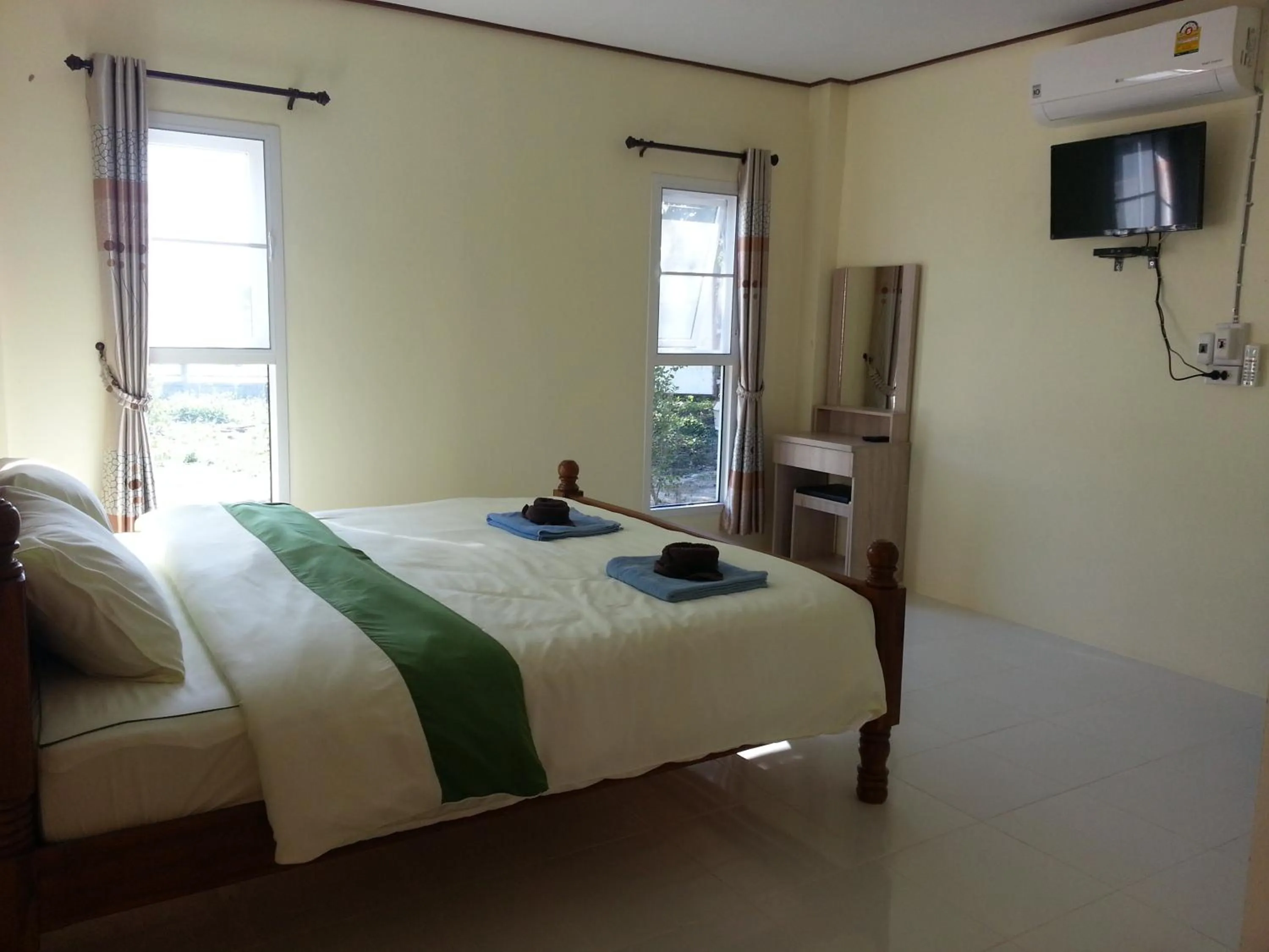 Bedroom, Bed in Queue&Bright Resort