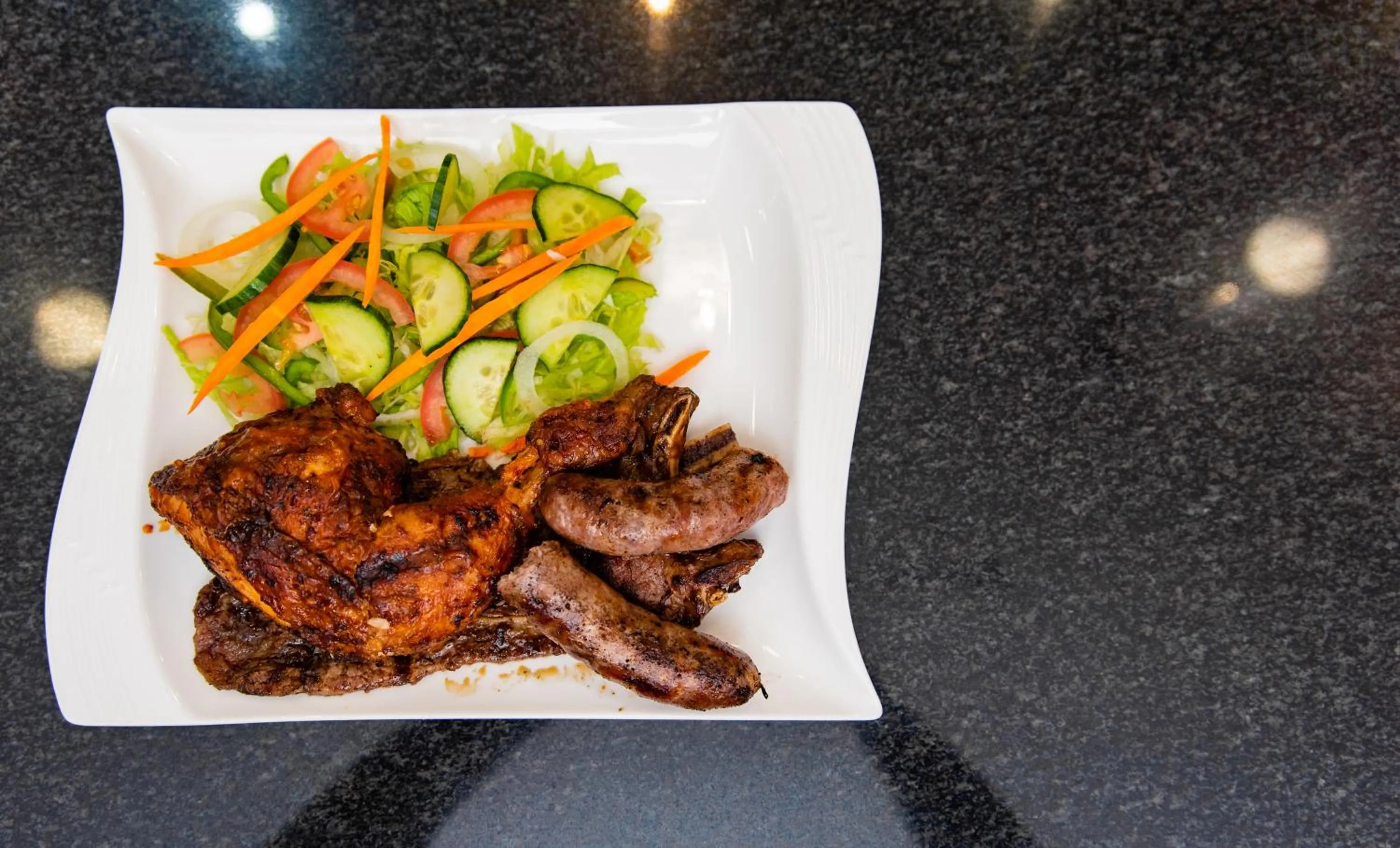 Food and drinks in Bayside Hotel 116 West Street