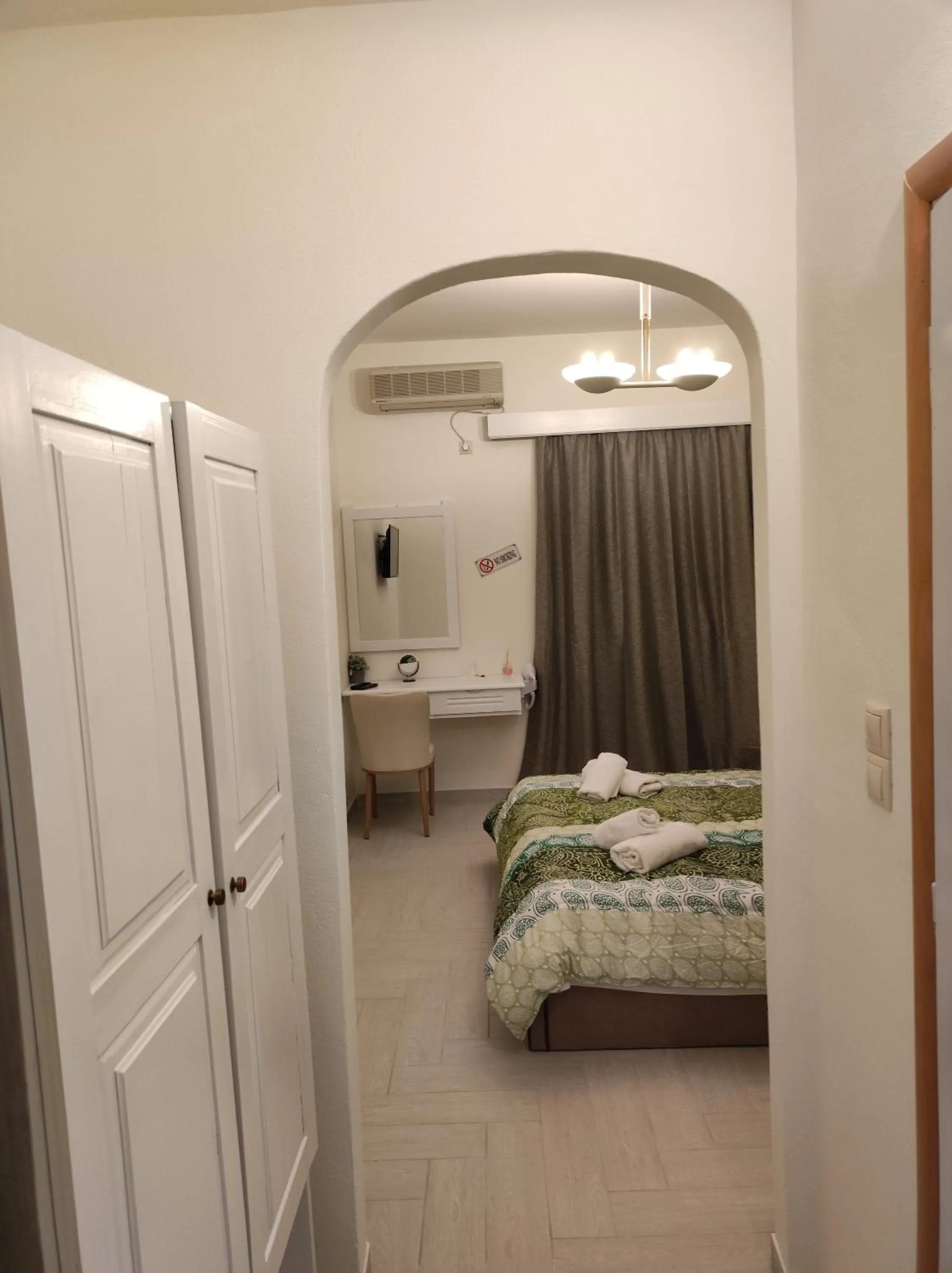 Bed in Panorama Hotel - Restaurant