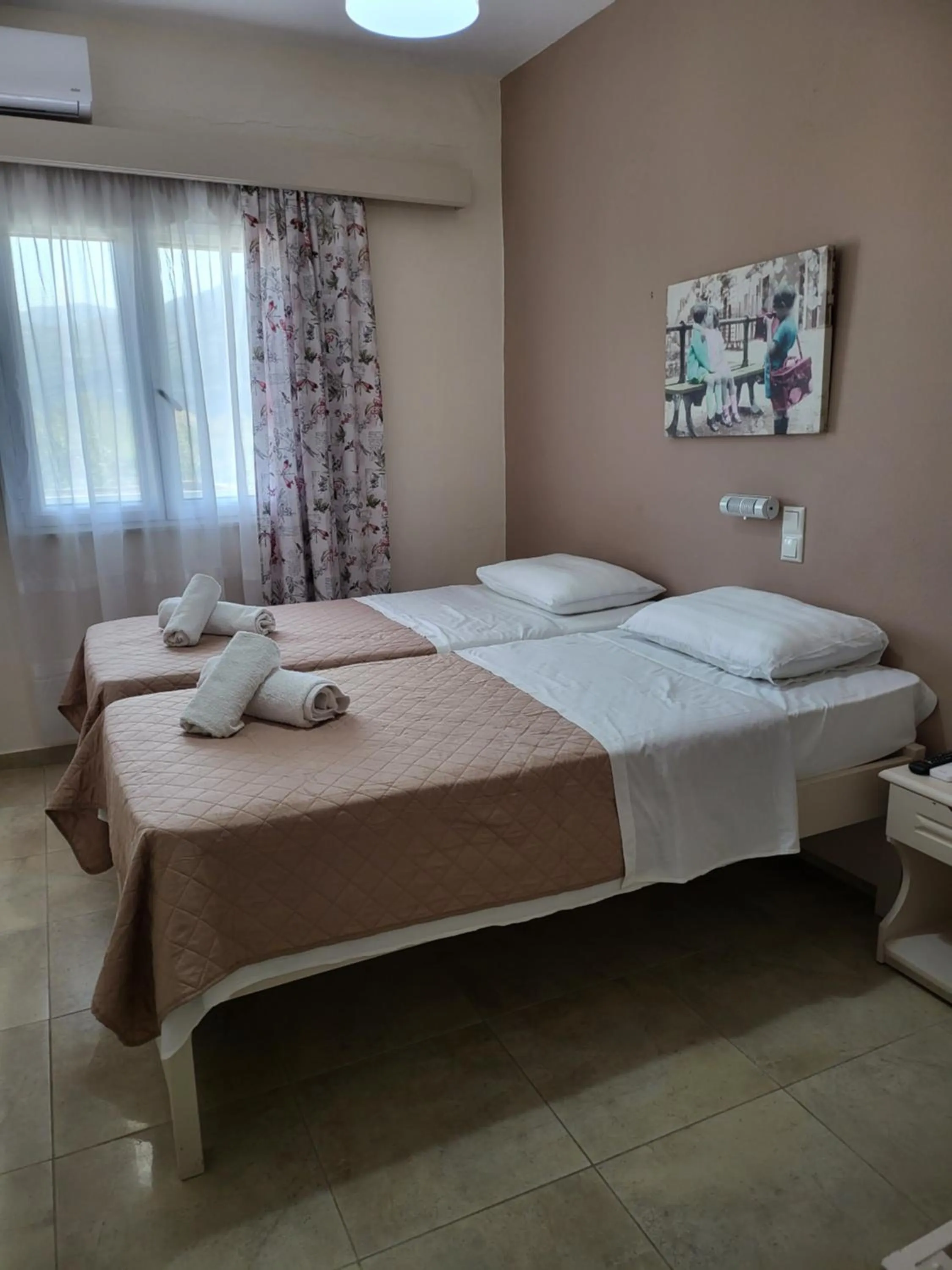 Bed in Panorama Hotel - Restaurant