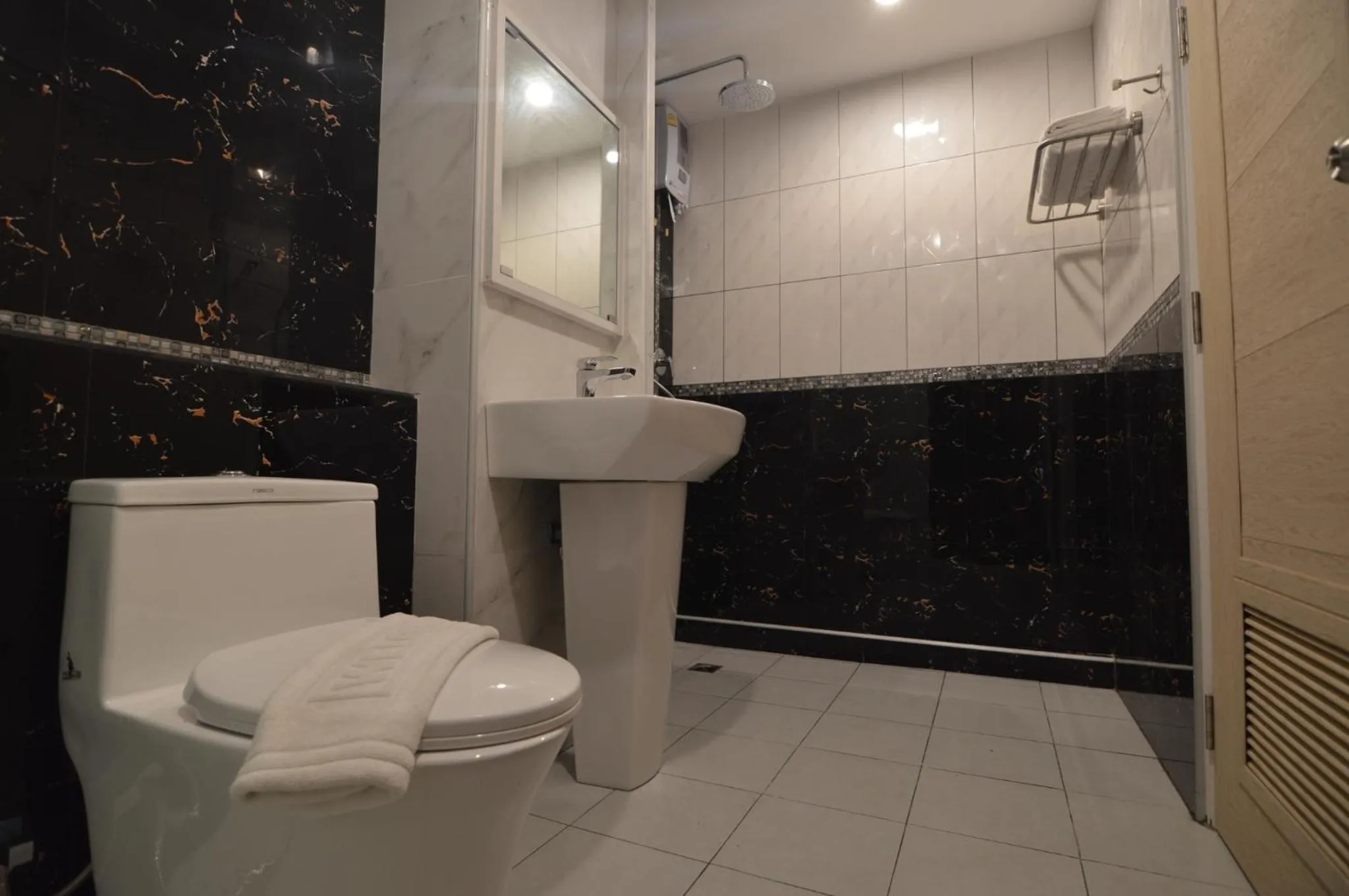 Bathroom in UD Capital Hotel