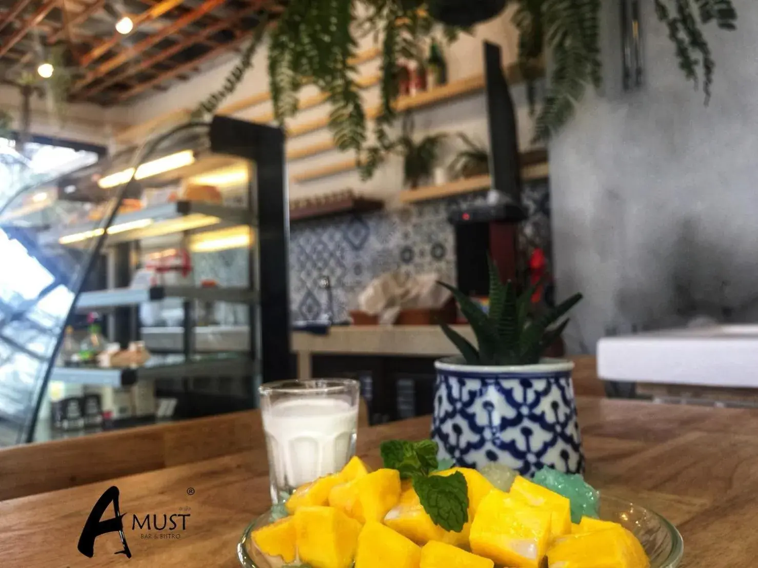 Restaurant/places to eat in UD Capital Hotel Restaurant/places to eat in UD Capital Hotel