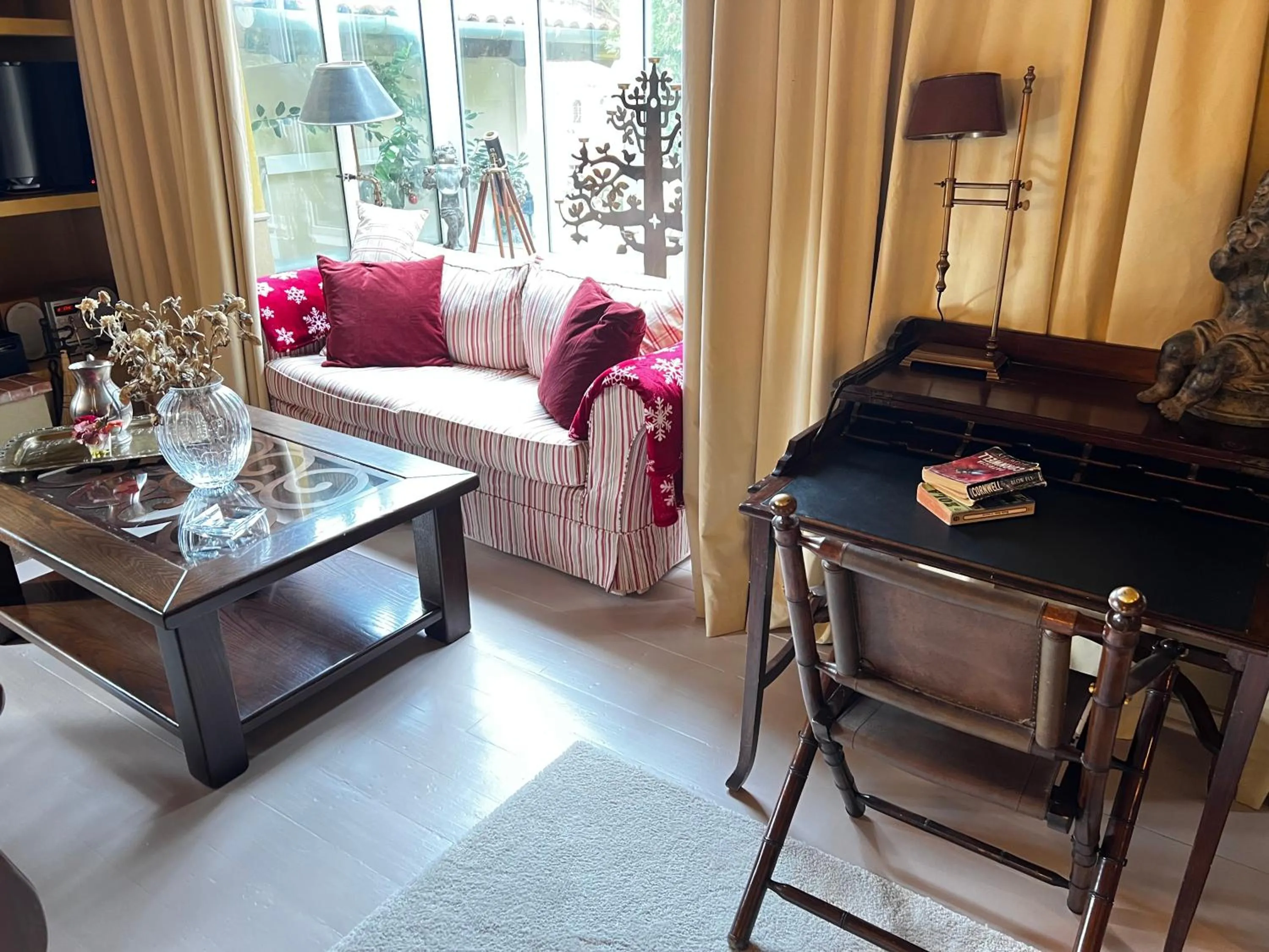 Bed in Anerada inn Suites & Spa - Pet Friendly