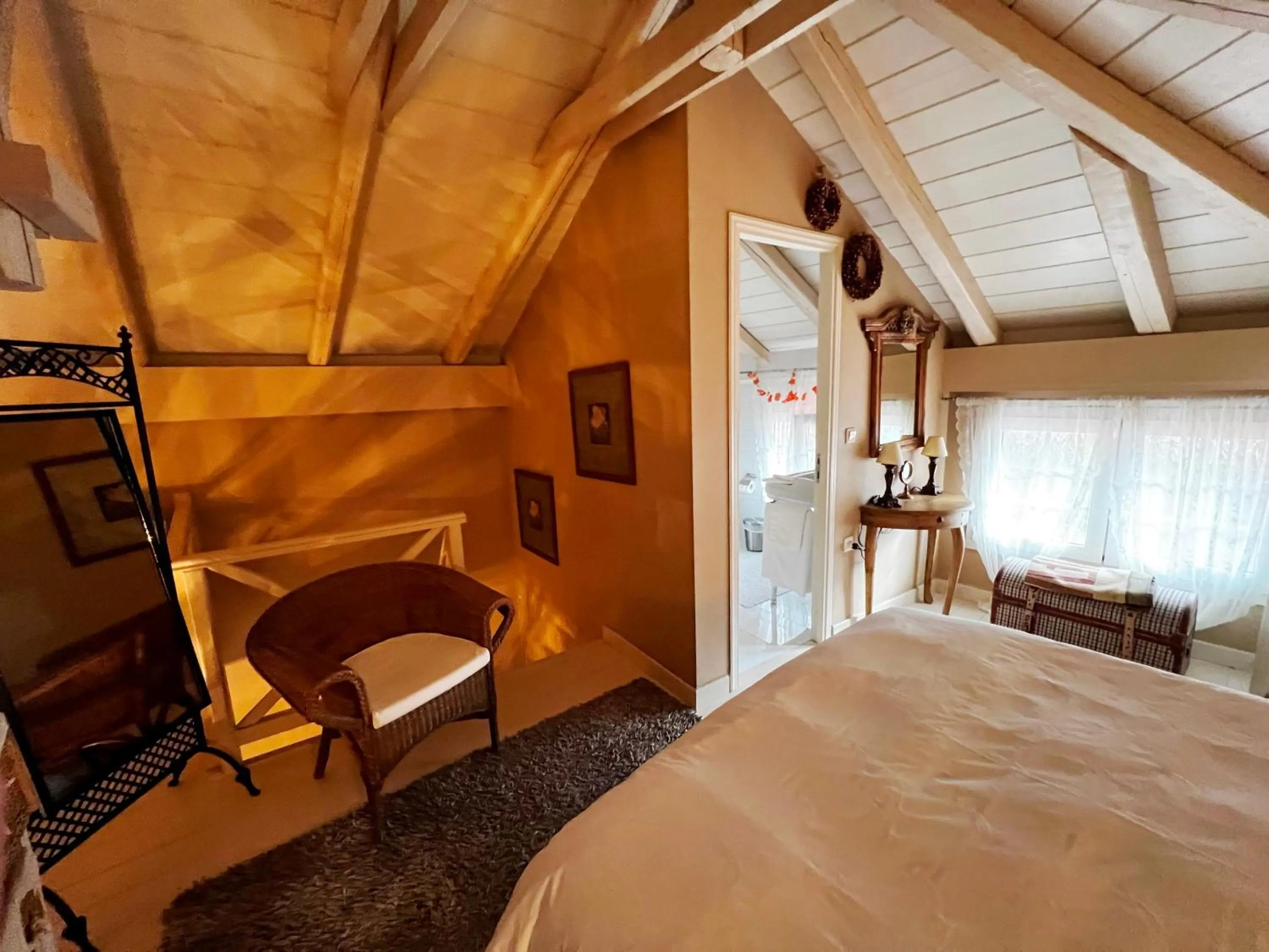 Bed in Anerada inn Suites & Spa - Pet Friendly