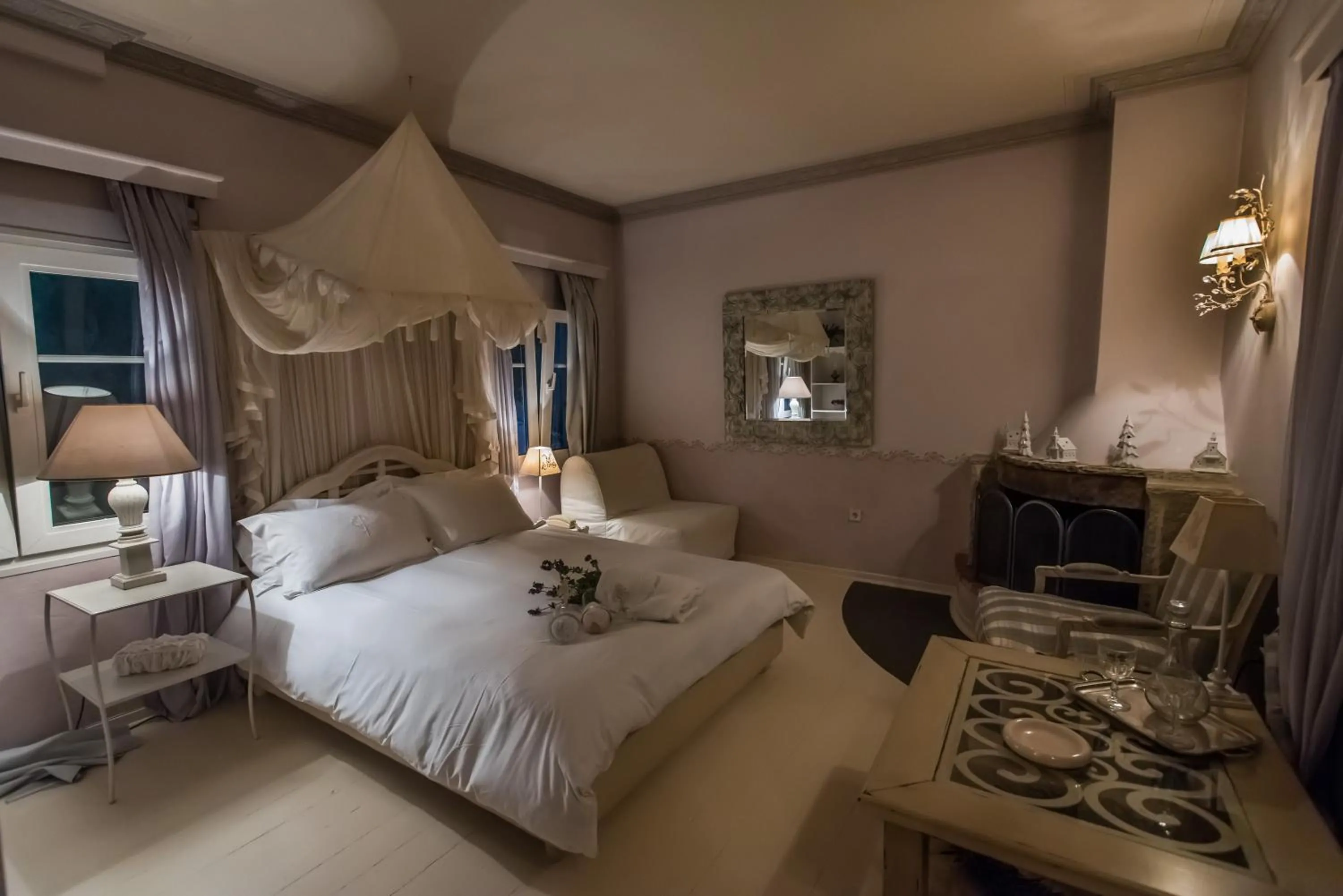 Bed in Anerada inn Suites & Spa - Pet Friendly