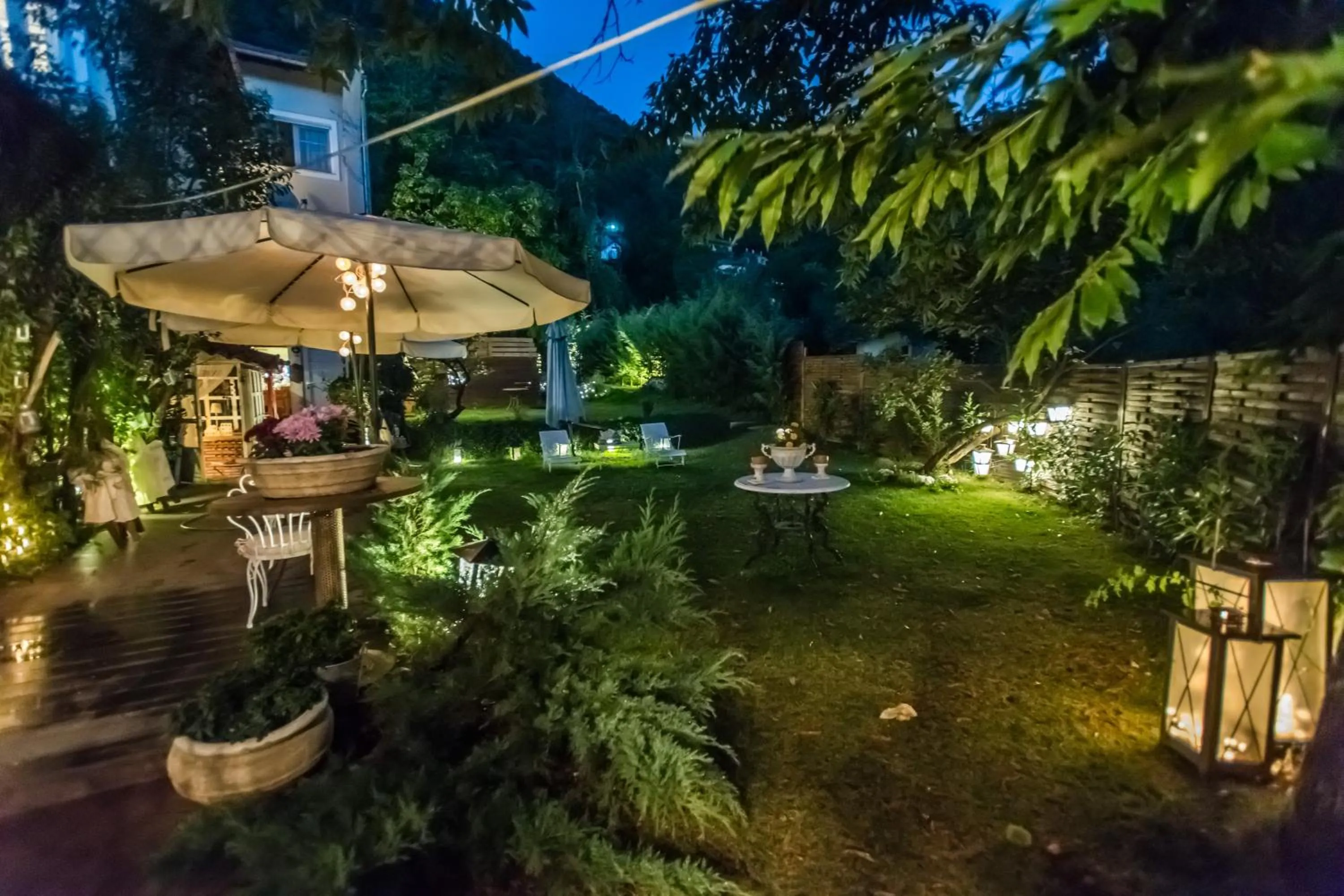 Garden view in Anerada inn Suites & Spa - Pet Friendly
