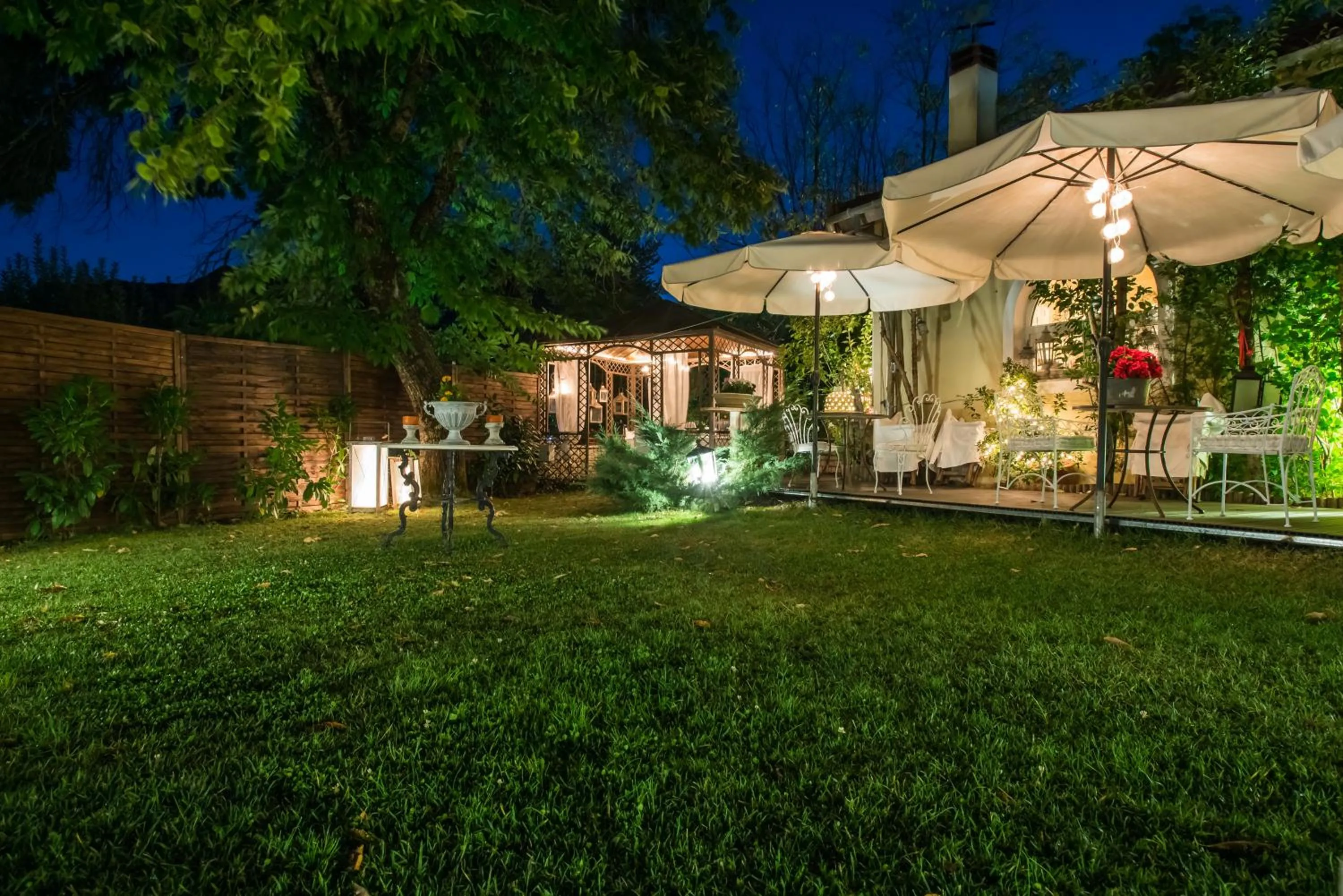 Garden view in Anerada inn Suites & Spa - Pet Friendly