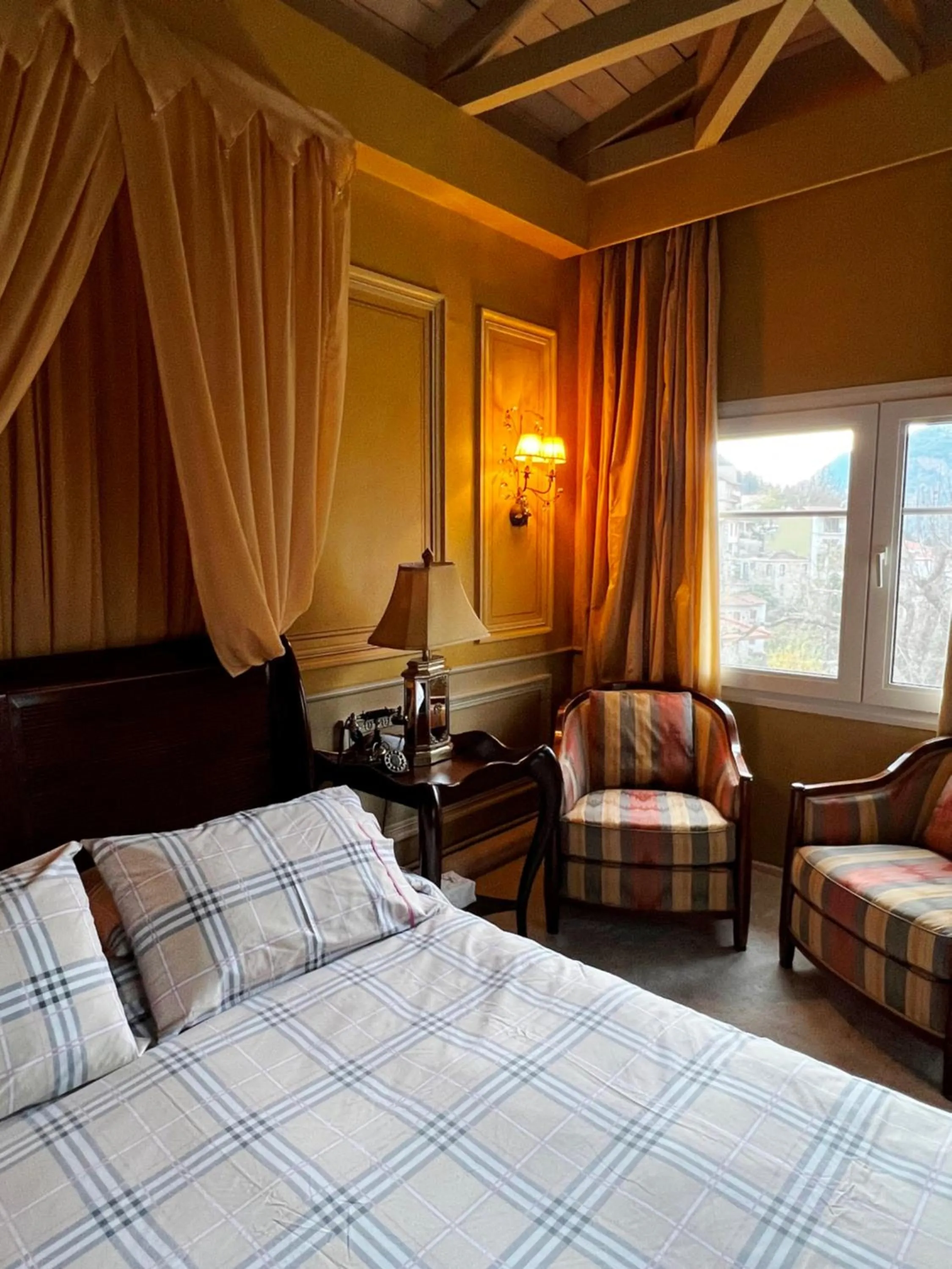 Bed in Anerada inn Suites & Spa - Pet Friendly
