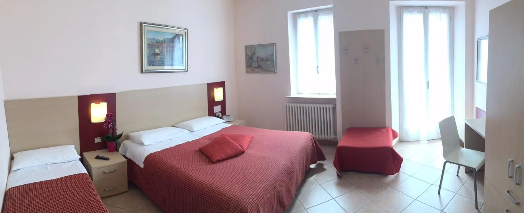 Photo of the whole room in Albergo Riva