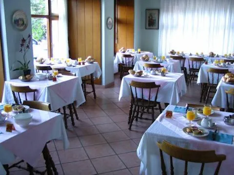 Restaurant/places to eat in Albergo Riva
