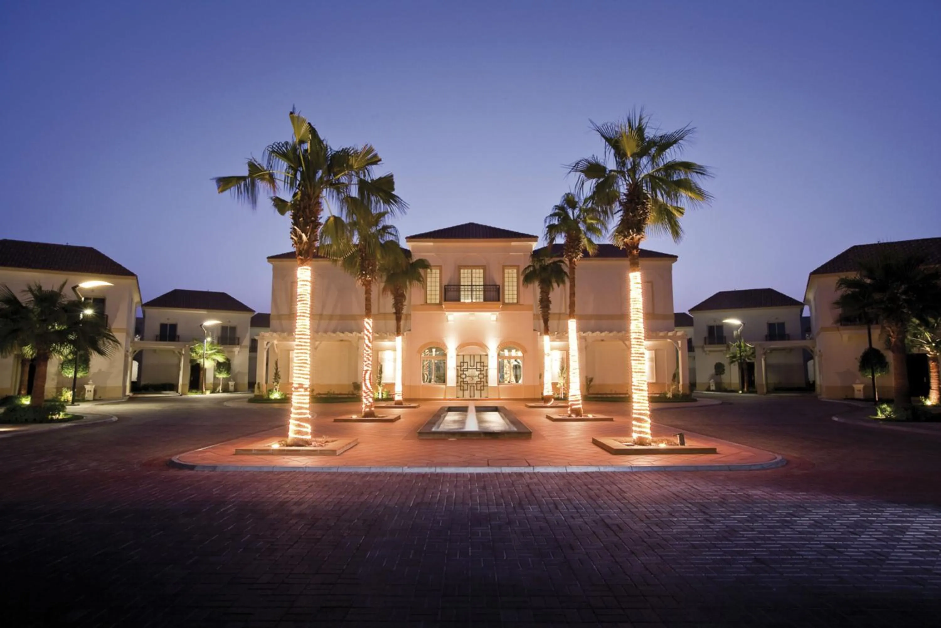 Facade/entrance in Mövenpick Beach Resort Al Khobar