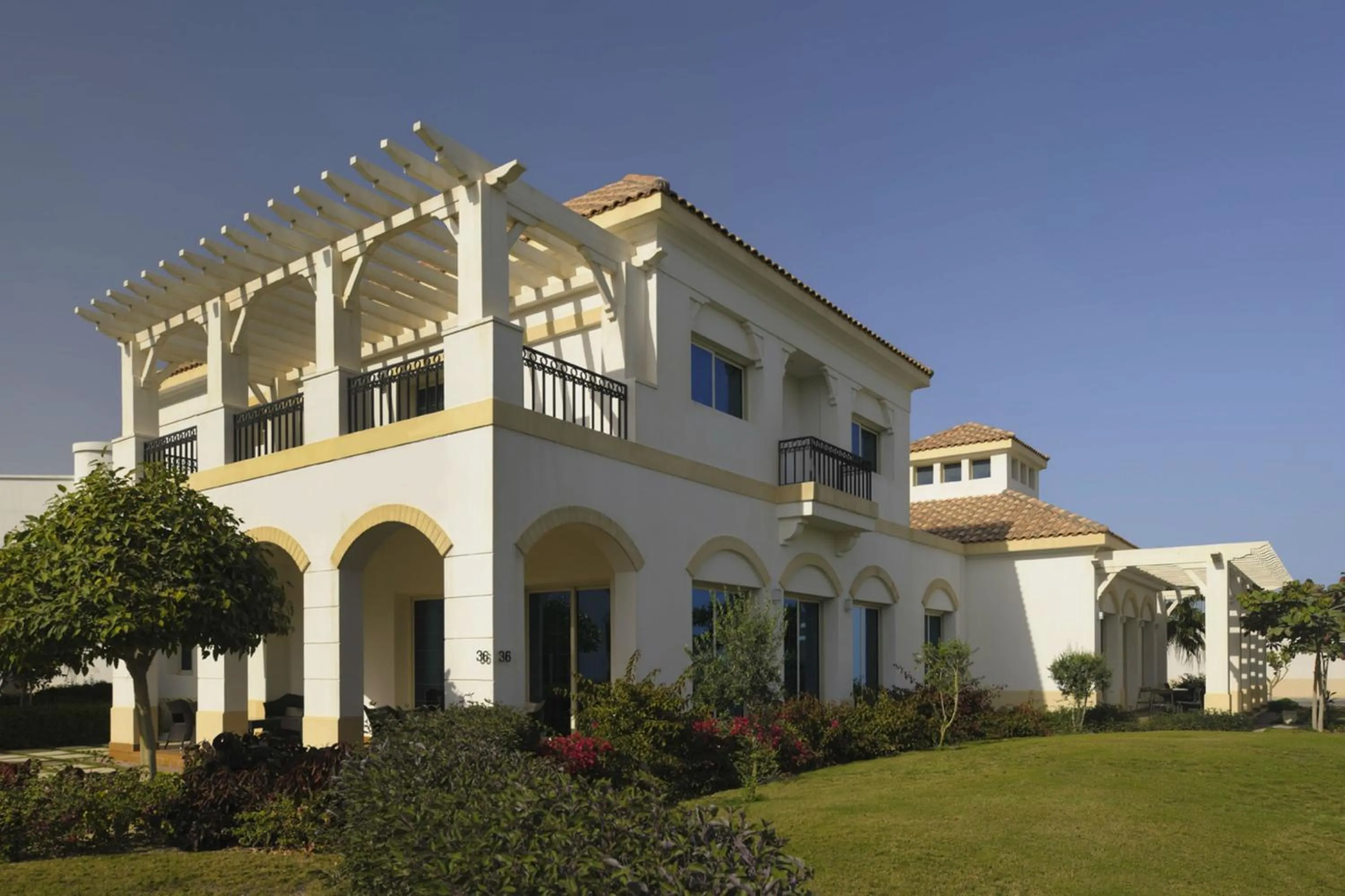 Facade/entrance in Mövenpick Beach Resort Al Khobar