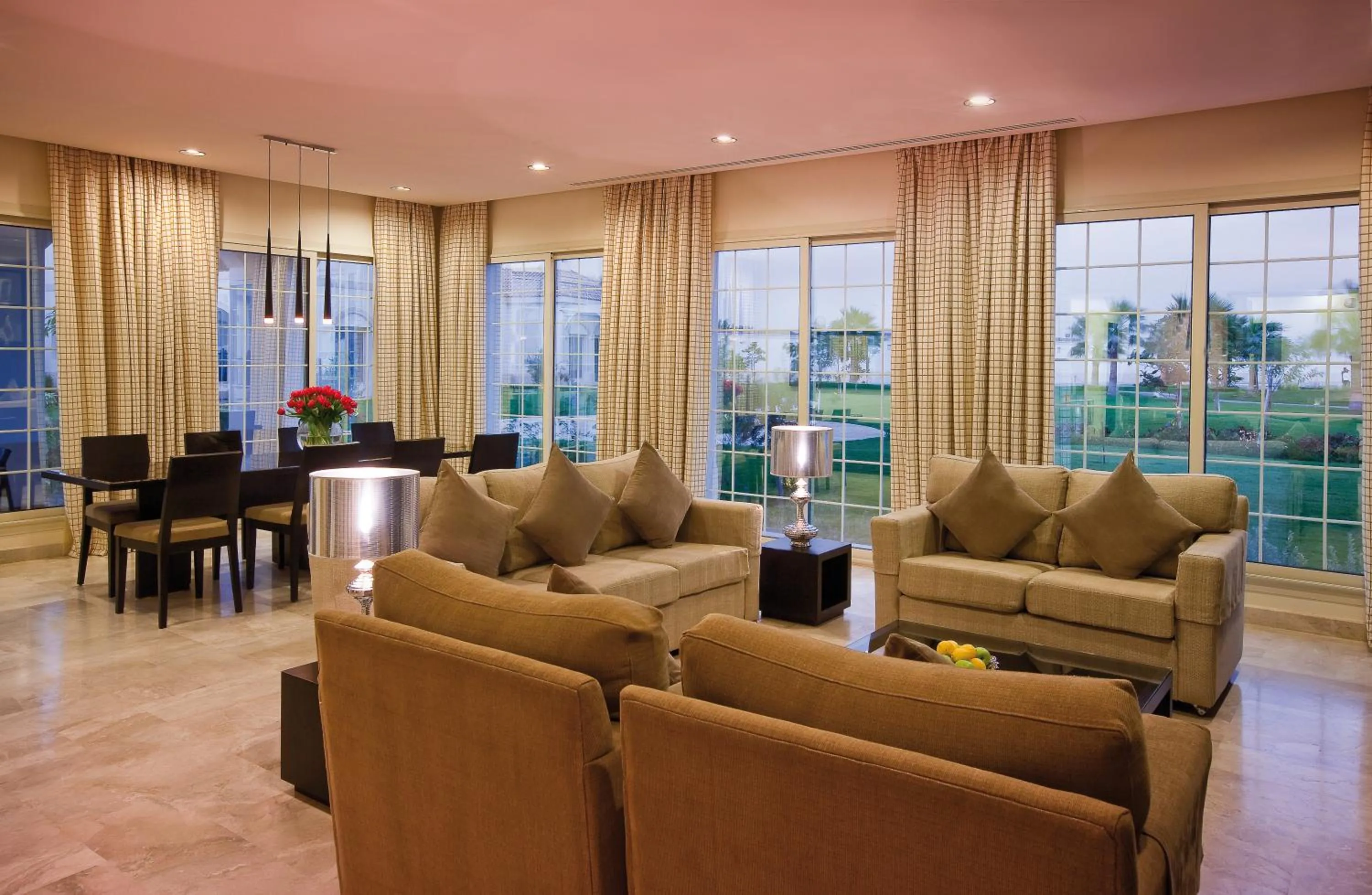 Living room in Mövenpick Beach Resort Al Khobar
