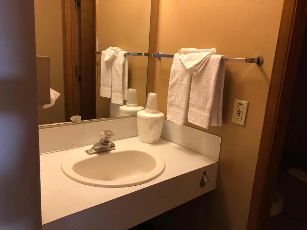 Knights Inn - Baker City