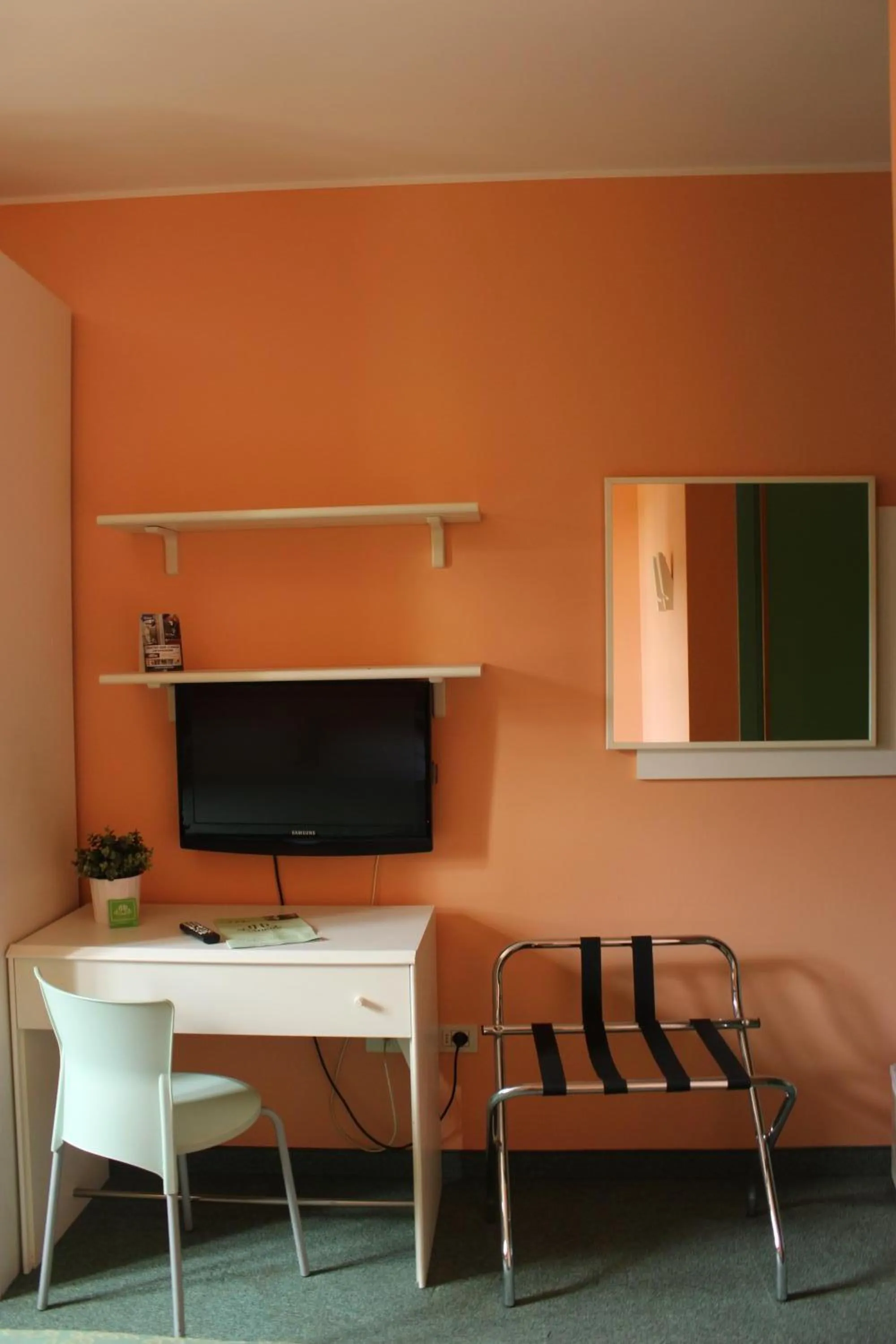 Bedroom in Ducathotel