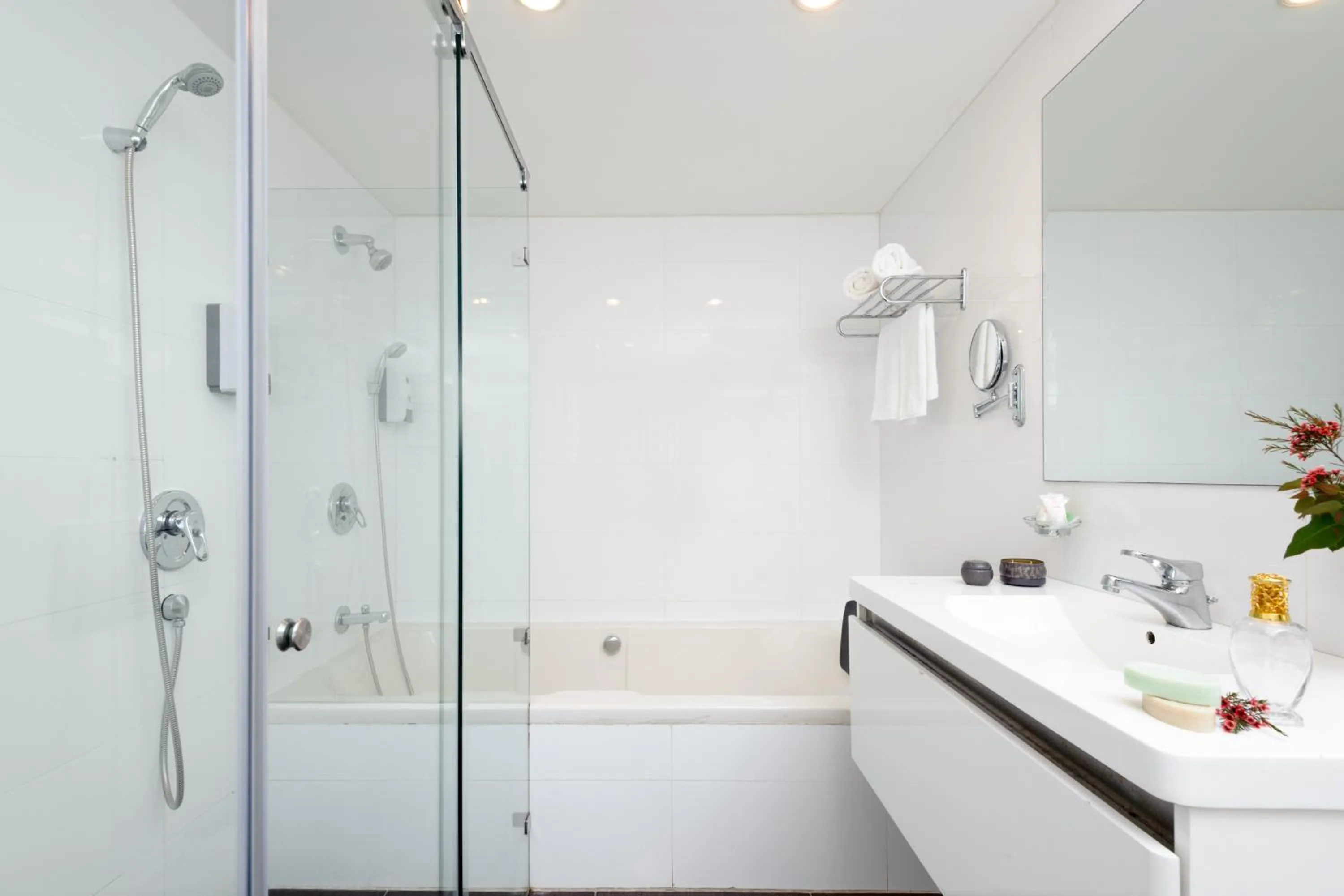 Bathroom in Arena Hotel by the Beach