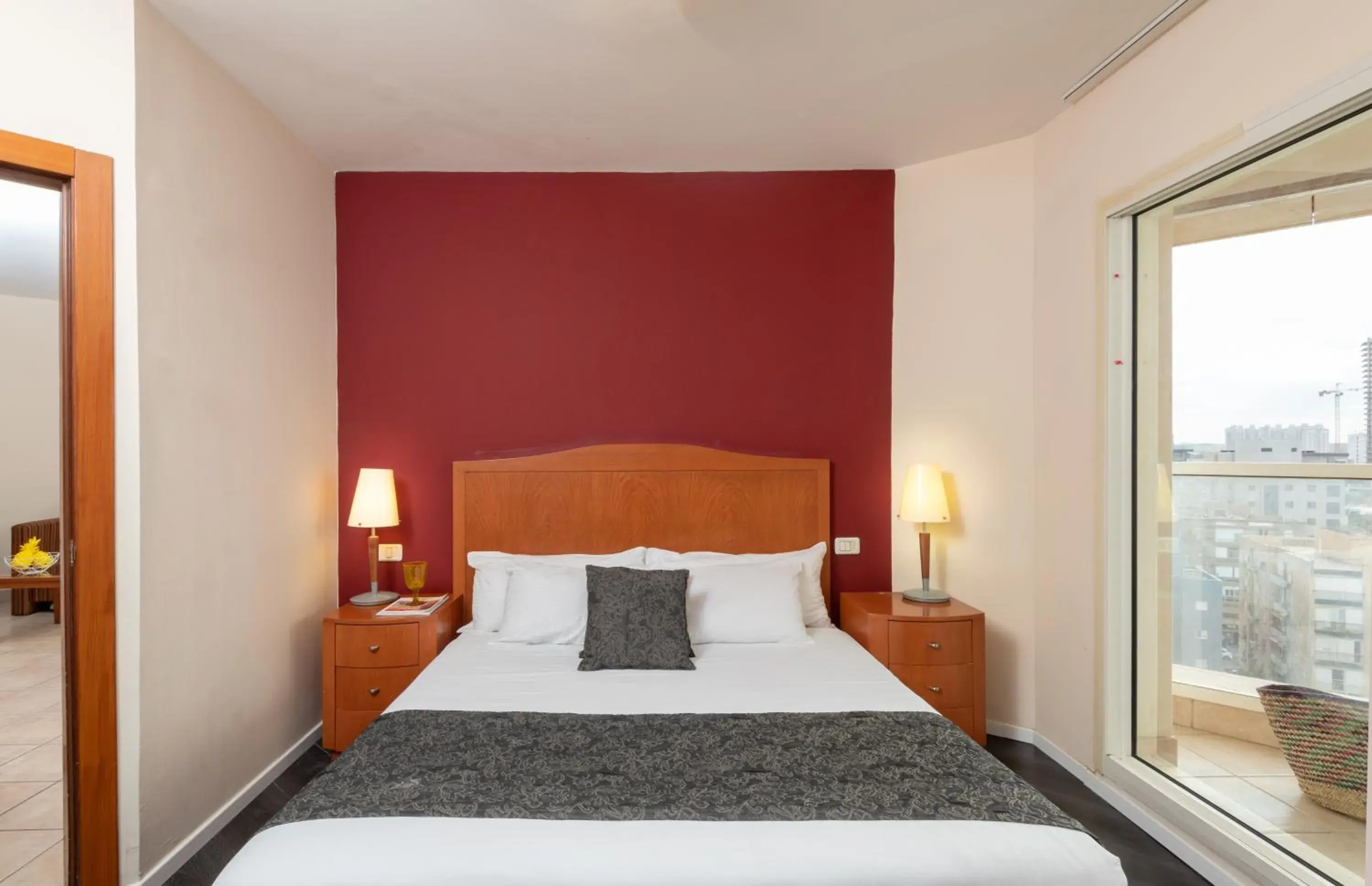 Deluxe Suite with Sea View - single occupancy in Arena Hotel by the Beach Deluxe Suite with Sea View - single occupancy in Arena Hotel by the Beach