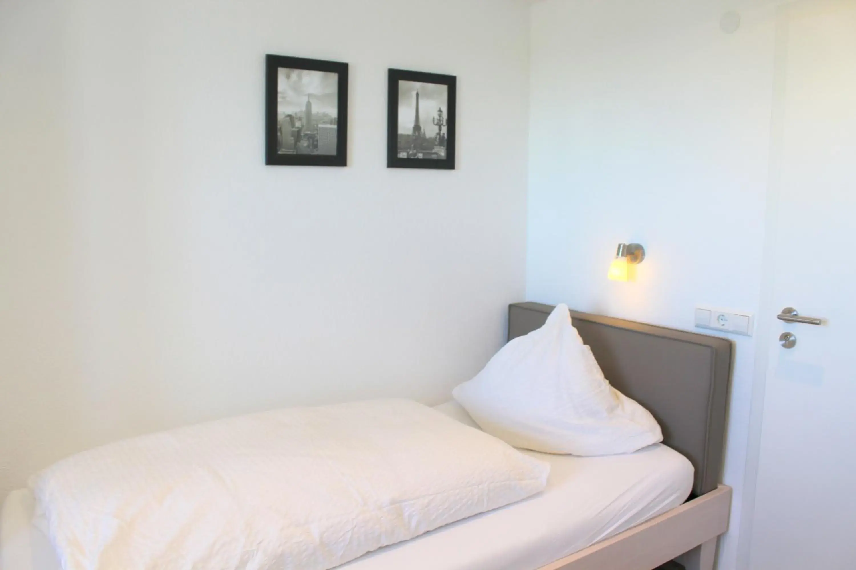 Bedroom in Pension Kramer Bedroom in Pension Kramer