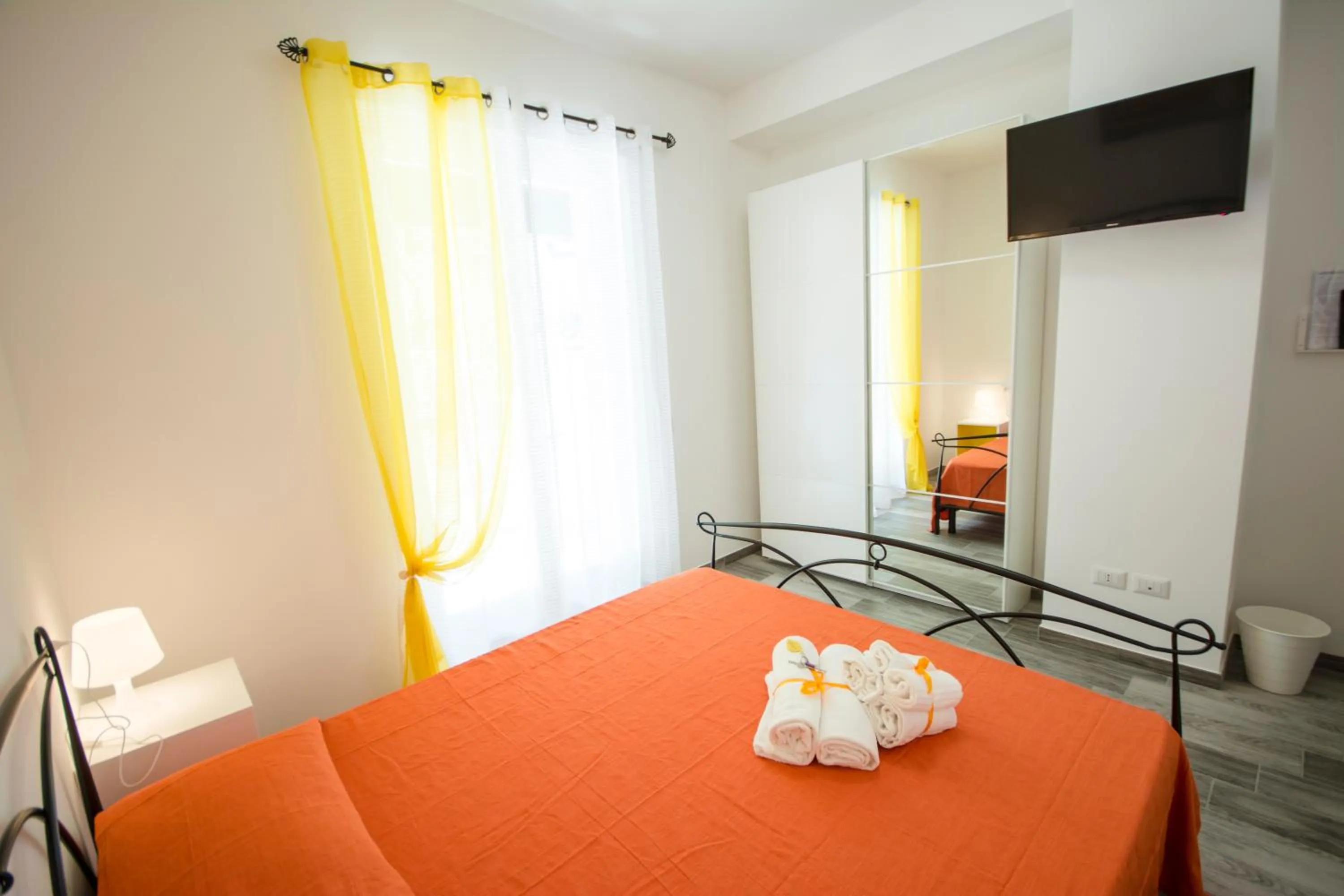 TV and multimedia, Bed in Il Gelso di Sofia B&B