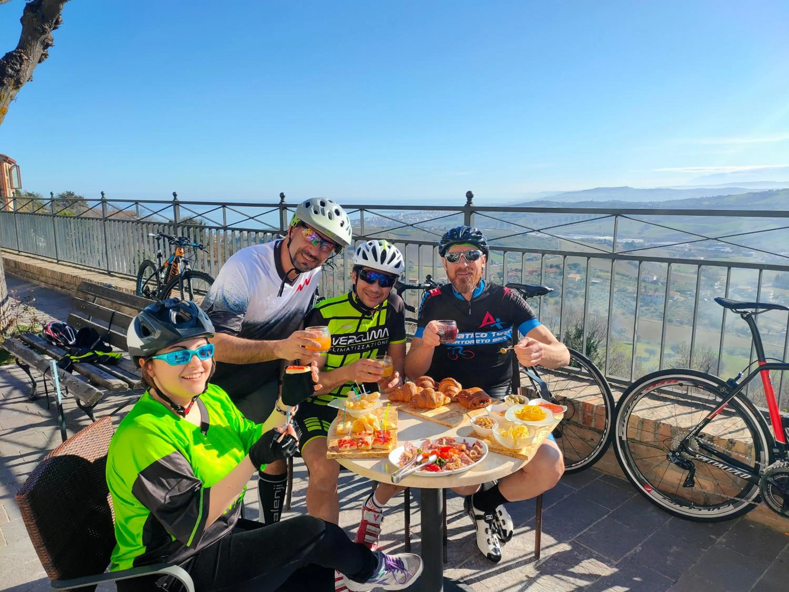 Hiking in Il Gelso di Sofia B&B