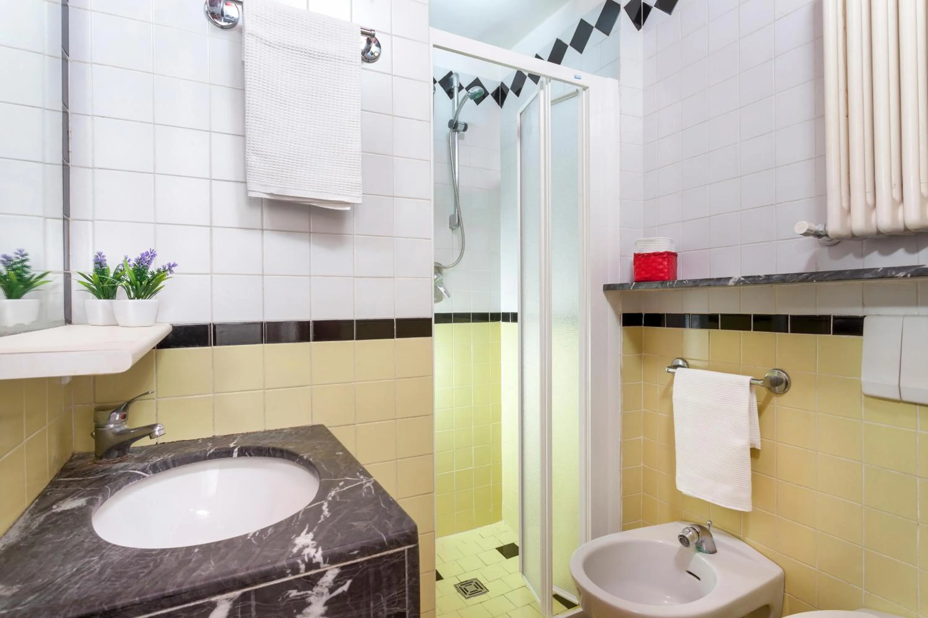 Shower in Residenza Villa Lidia