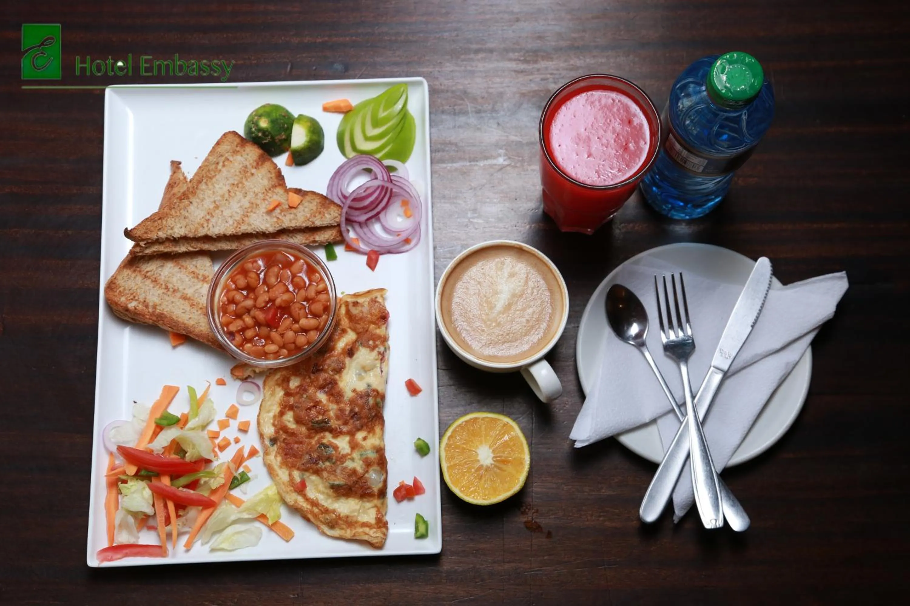 Food and drinks in Hotel Embassy