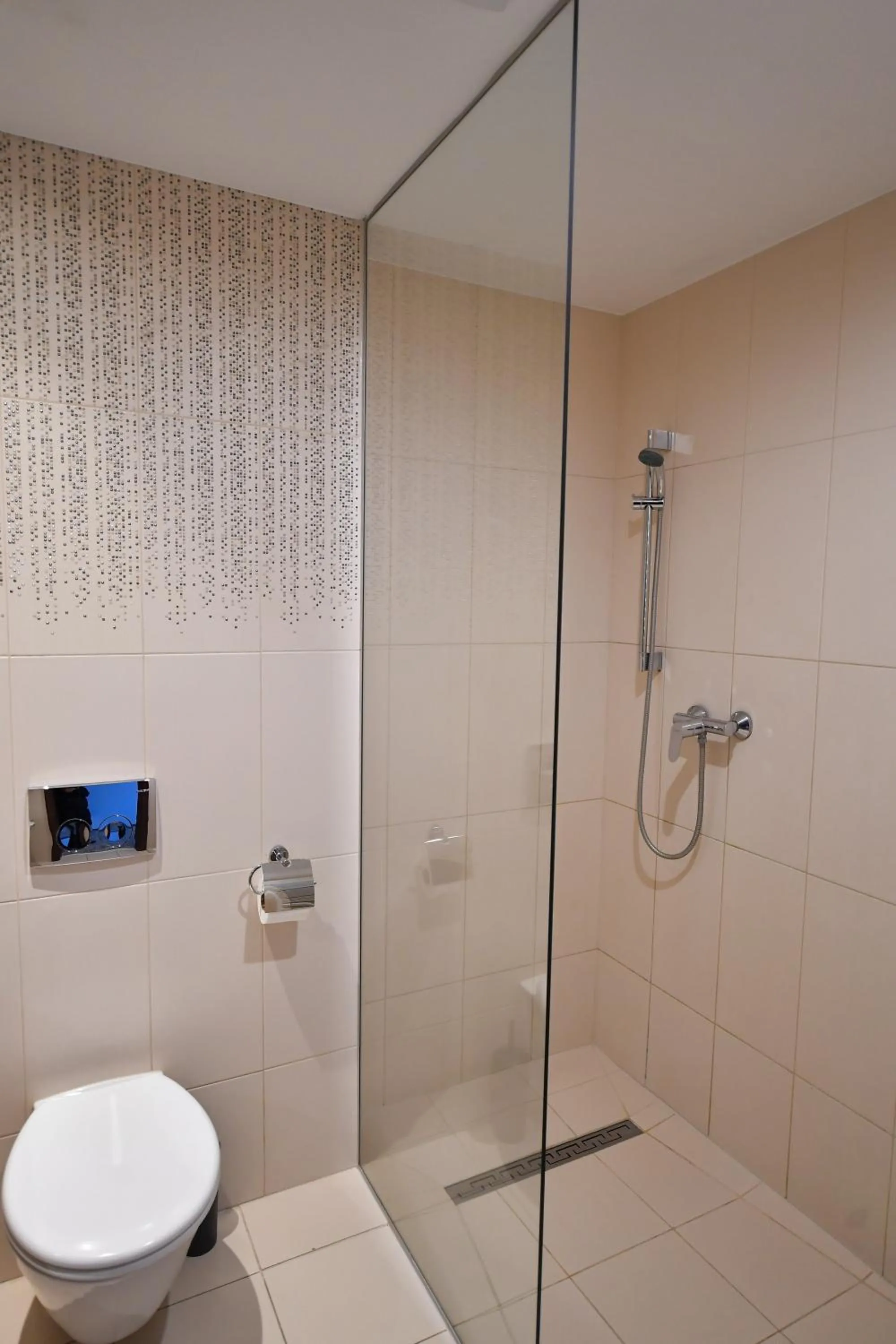 Shower in Hotel Focus Centrum Konferencyjne