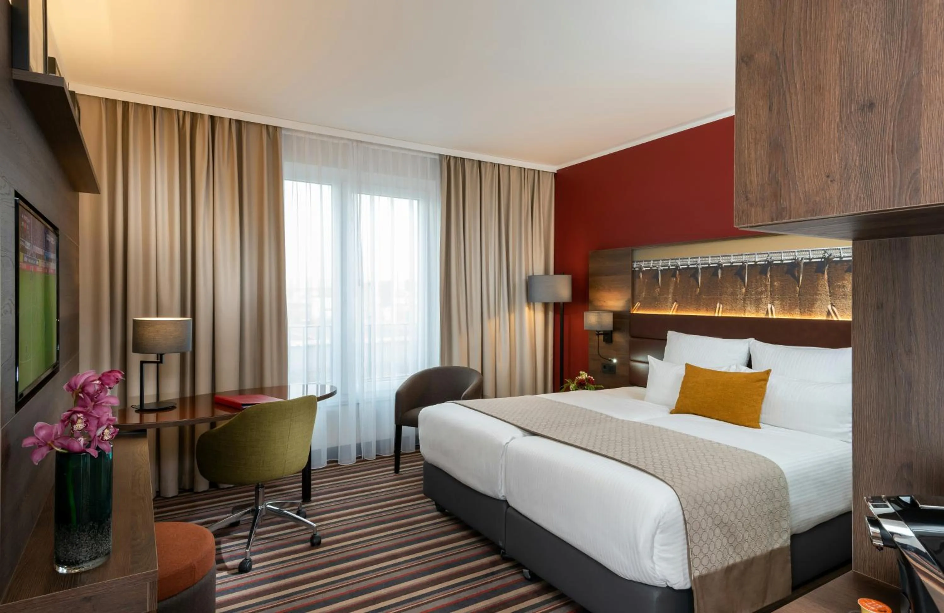 Bedroom, Bed in Leonardo Hotel Bad Kreuznach