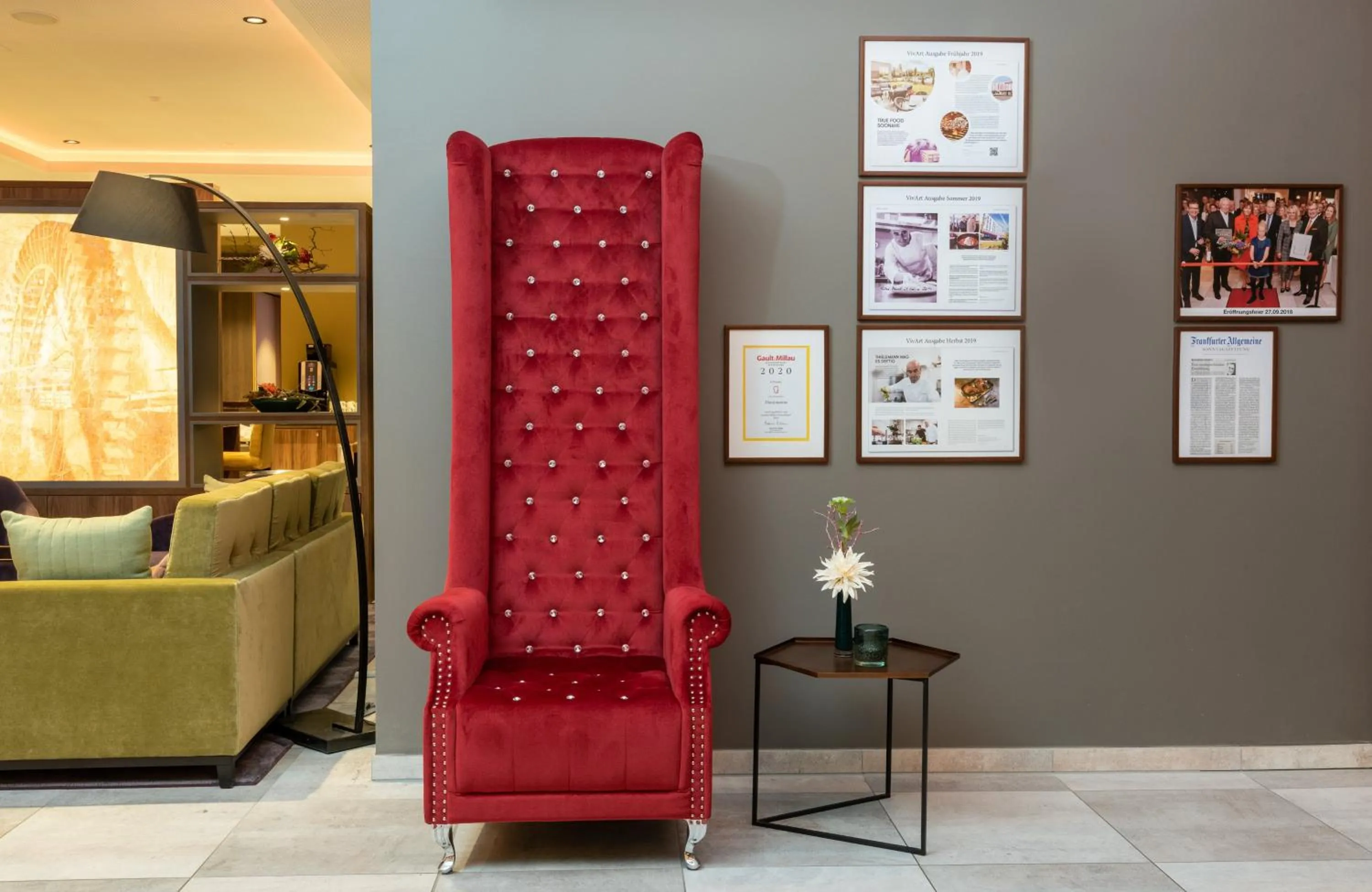 Lobby or reception in Leonardo Hotel Bad Kreuznach